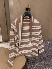Triangle scarf long sleeved