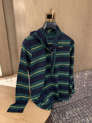Triangle scarf long sleeved