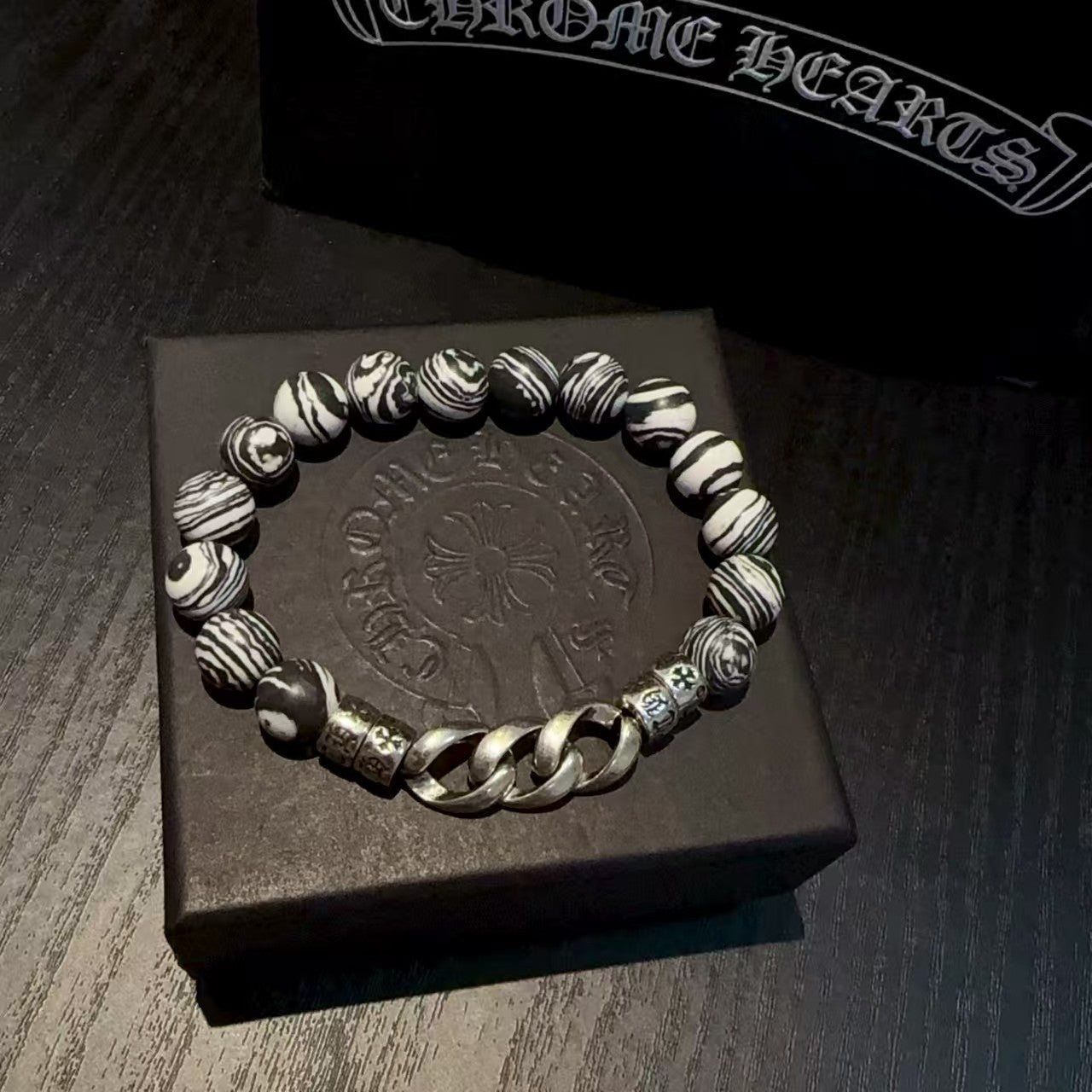 Classic retro multi-element bracelet