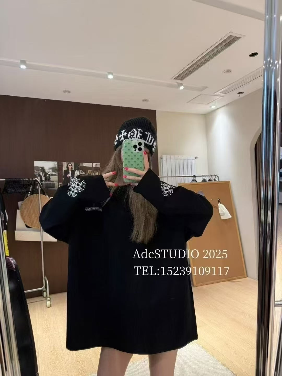 Printed long sleeved T-shirt