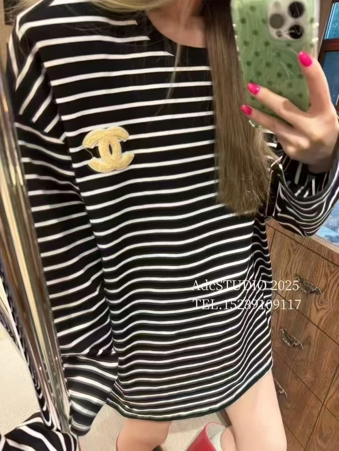 Small label long sleeved T-shirt