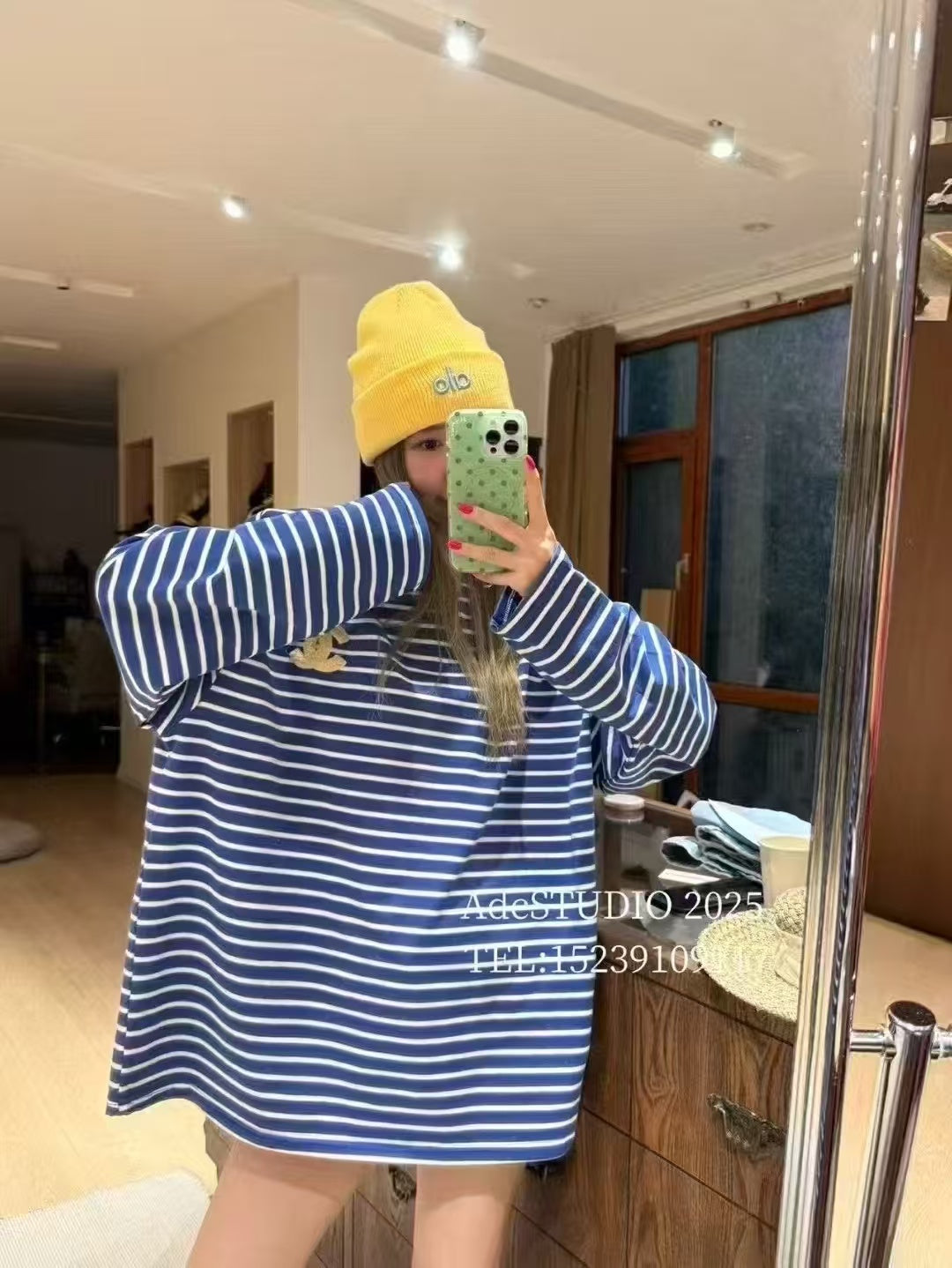 Small label long sleeved T-shirt
