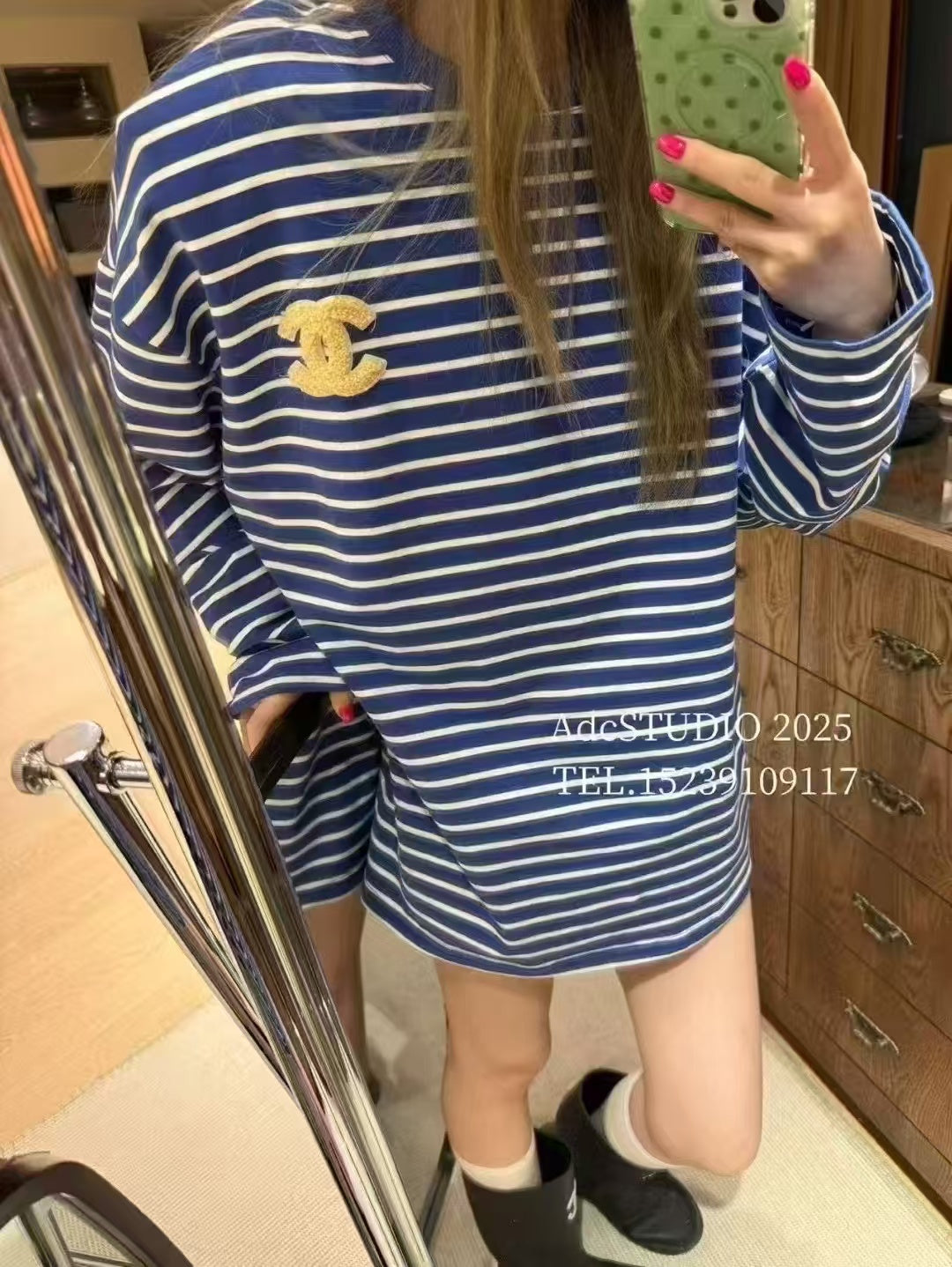 Small label long sleeved T-shirt