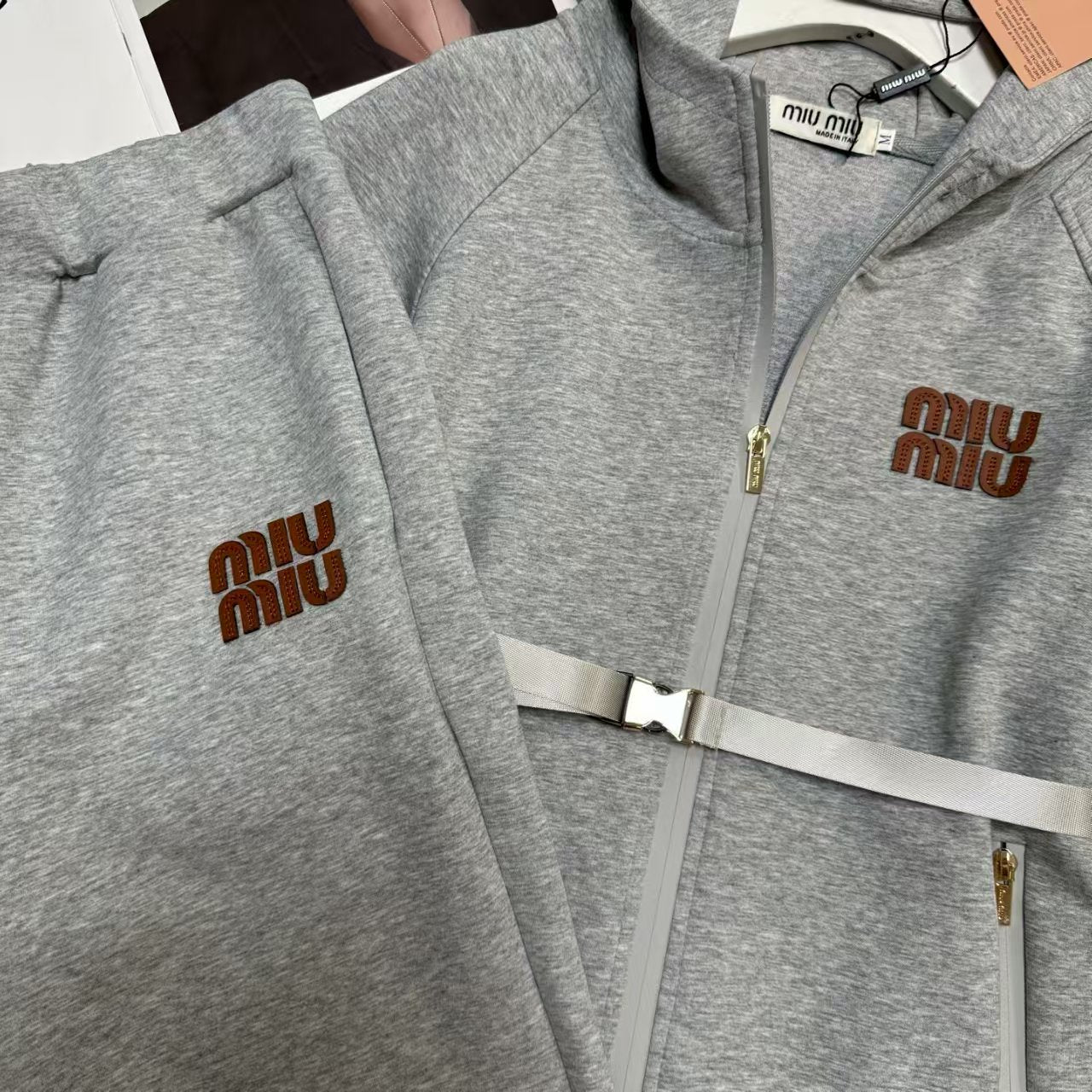 New sports style set
