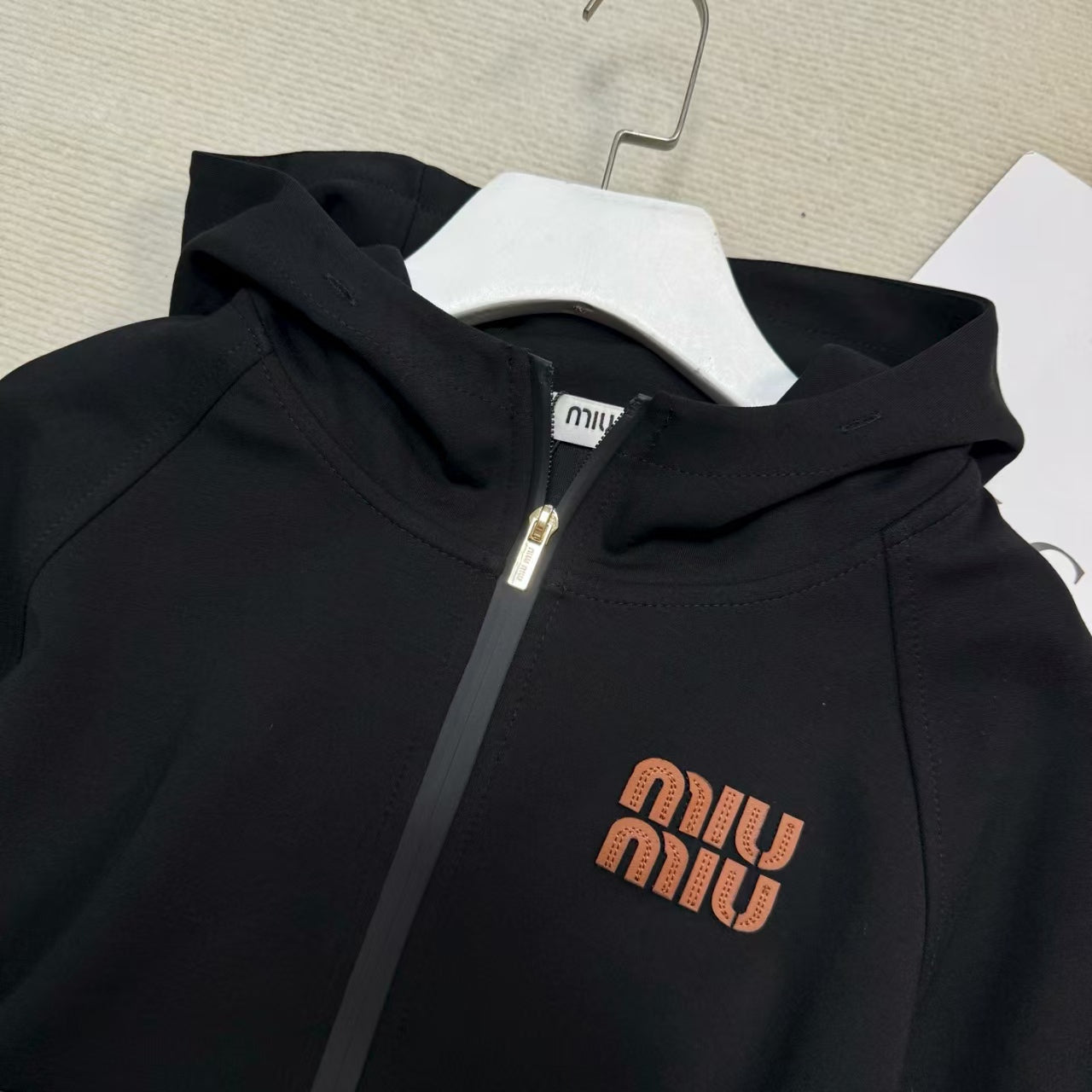 New sports style set