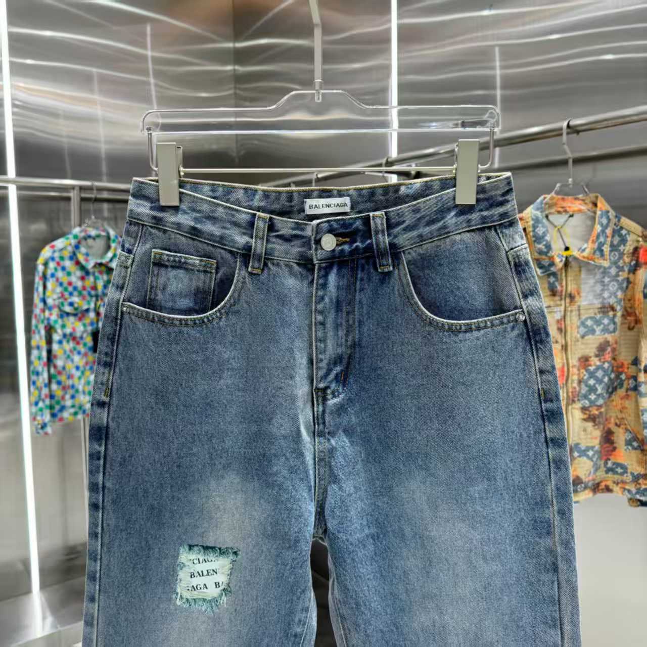 Ripped letter straight leg jeans