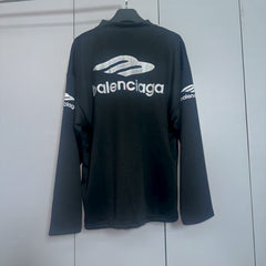Printed V-neck long sleeved T-shirt