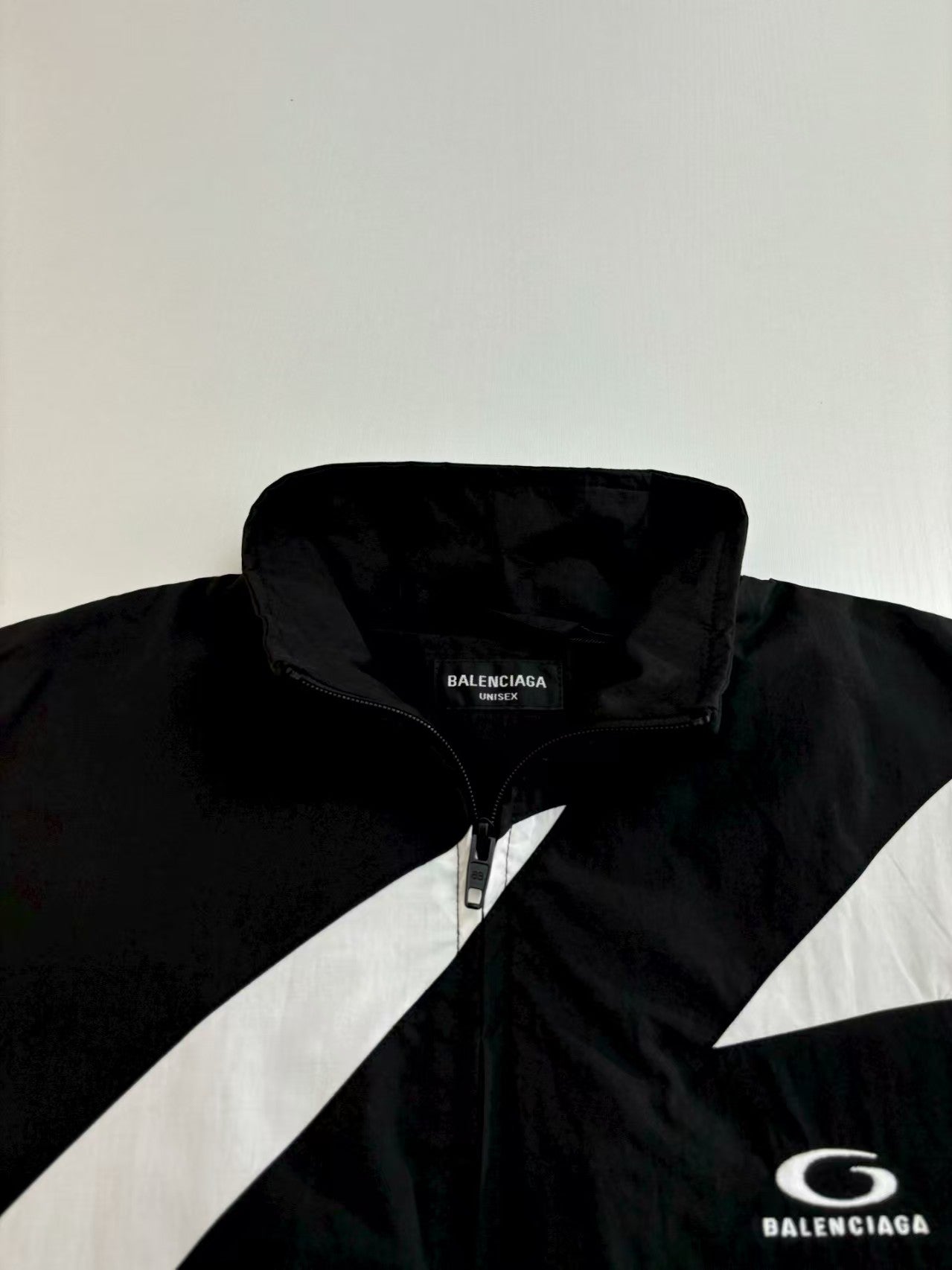 Embroidered letter color blocked large circular zipper jacket