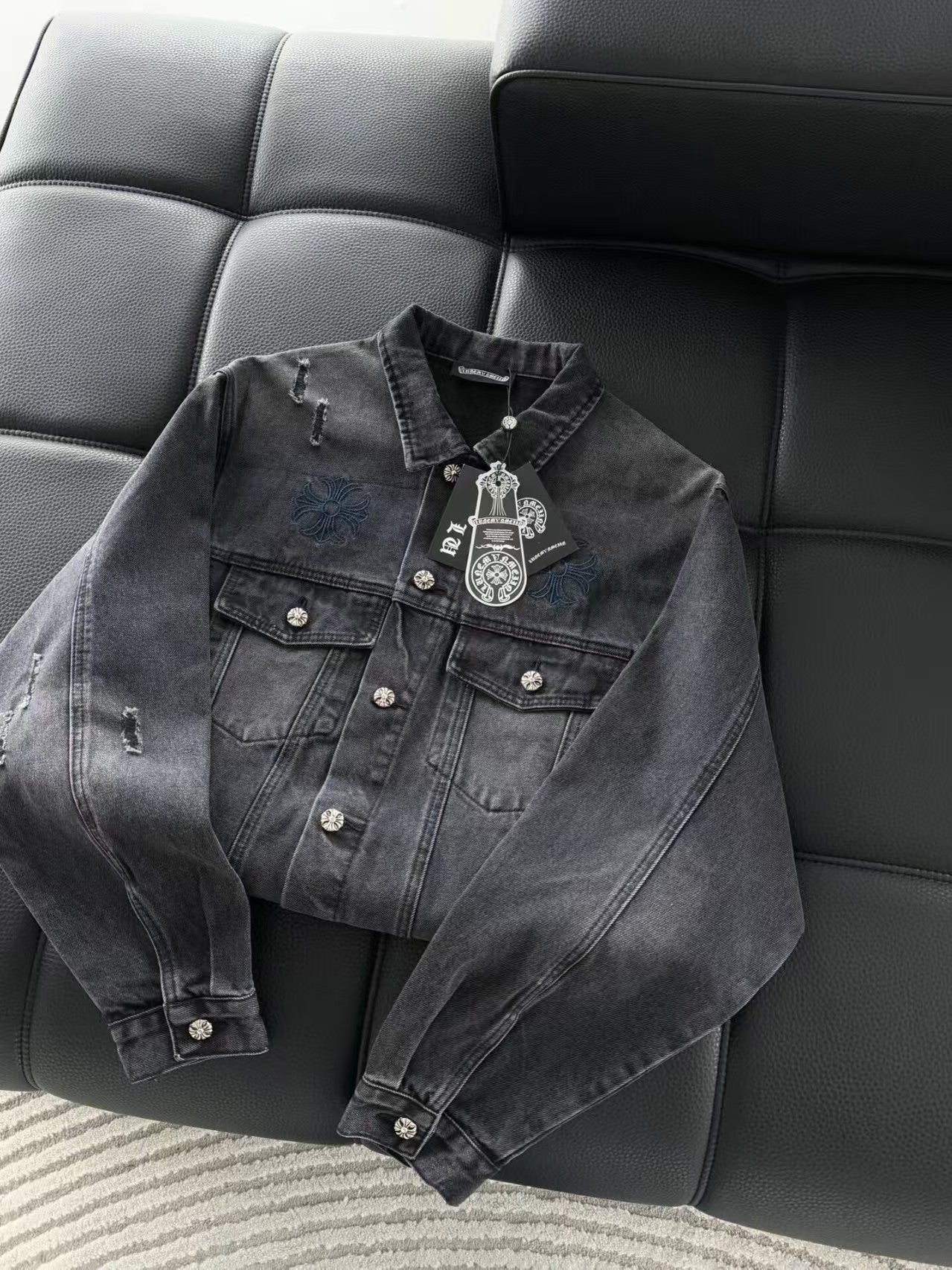 Embroidered patchwork denim jacket