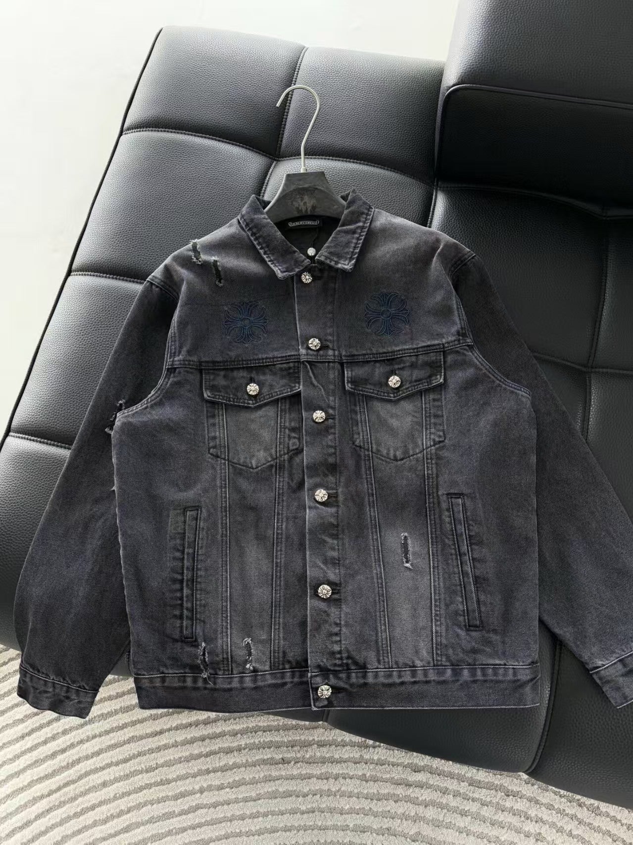 Embroidered patchwork denim jacket
