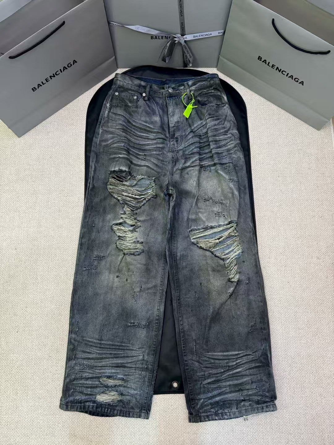 Destruction of denim pants