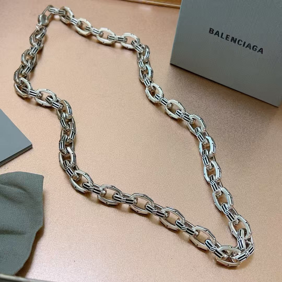 Vintage style necklace
