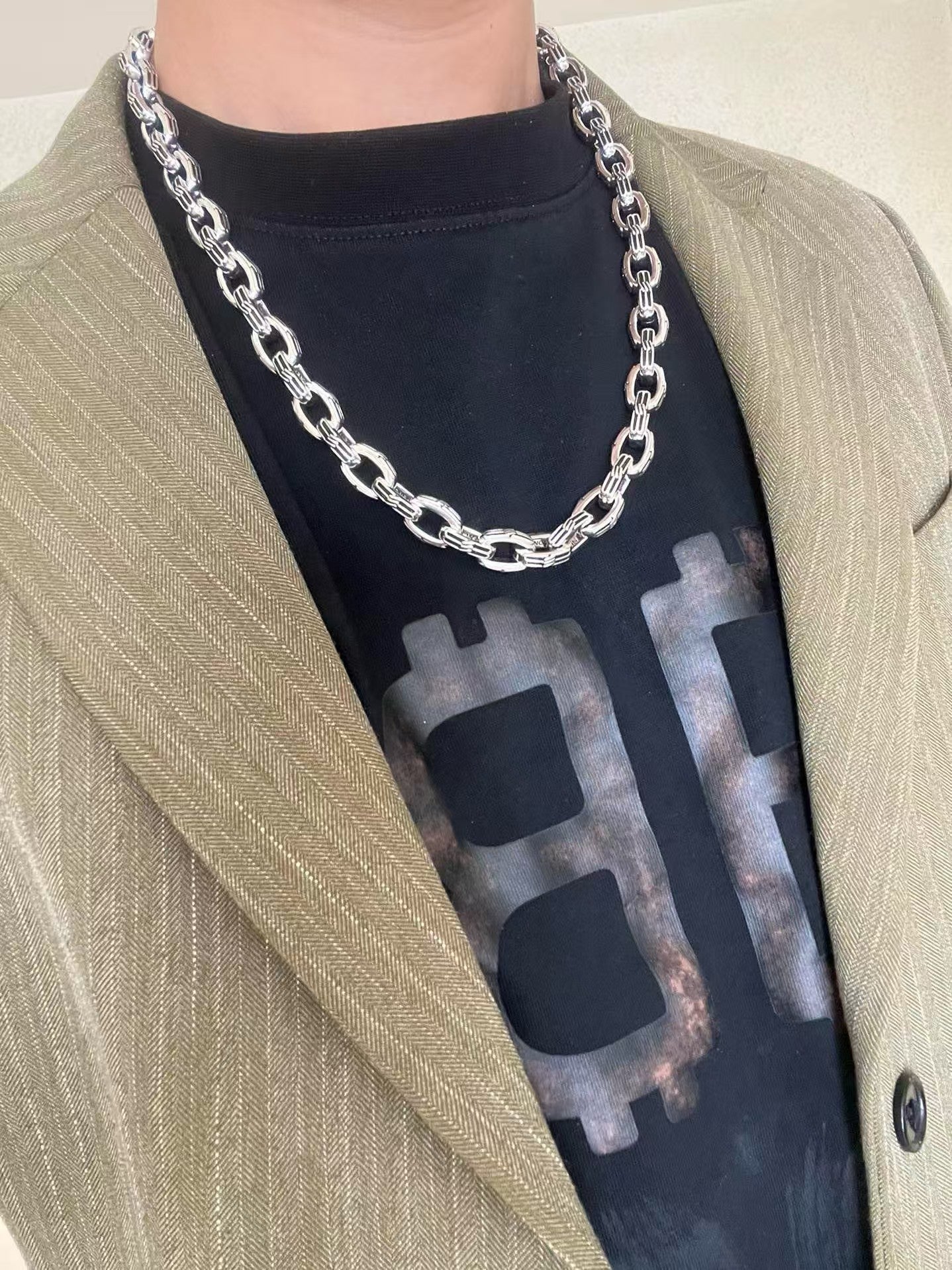 Vintage style necklace