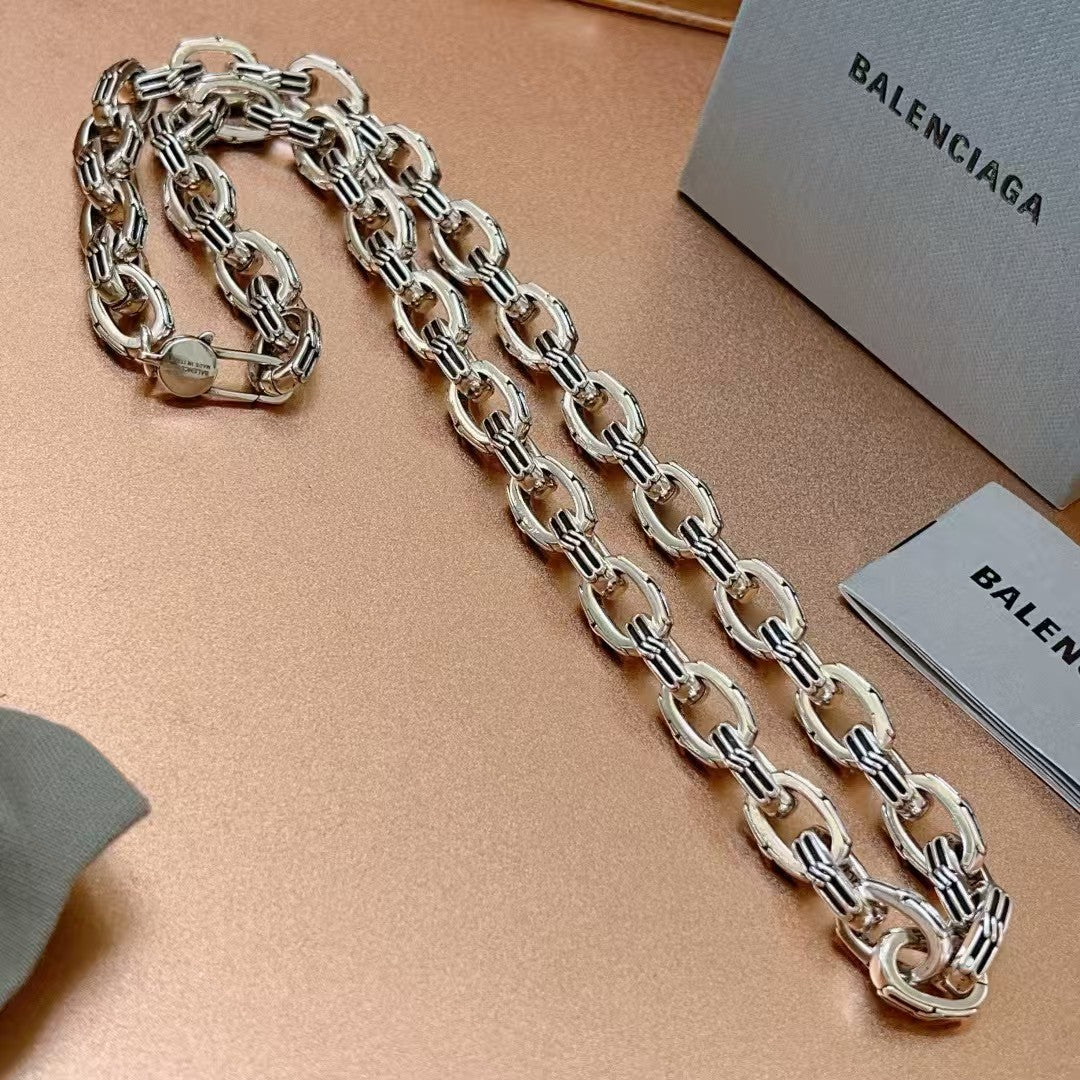 Vintage style necklace