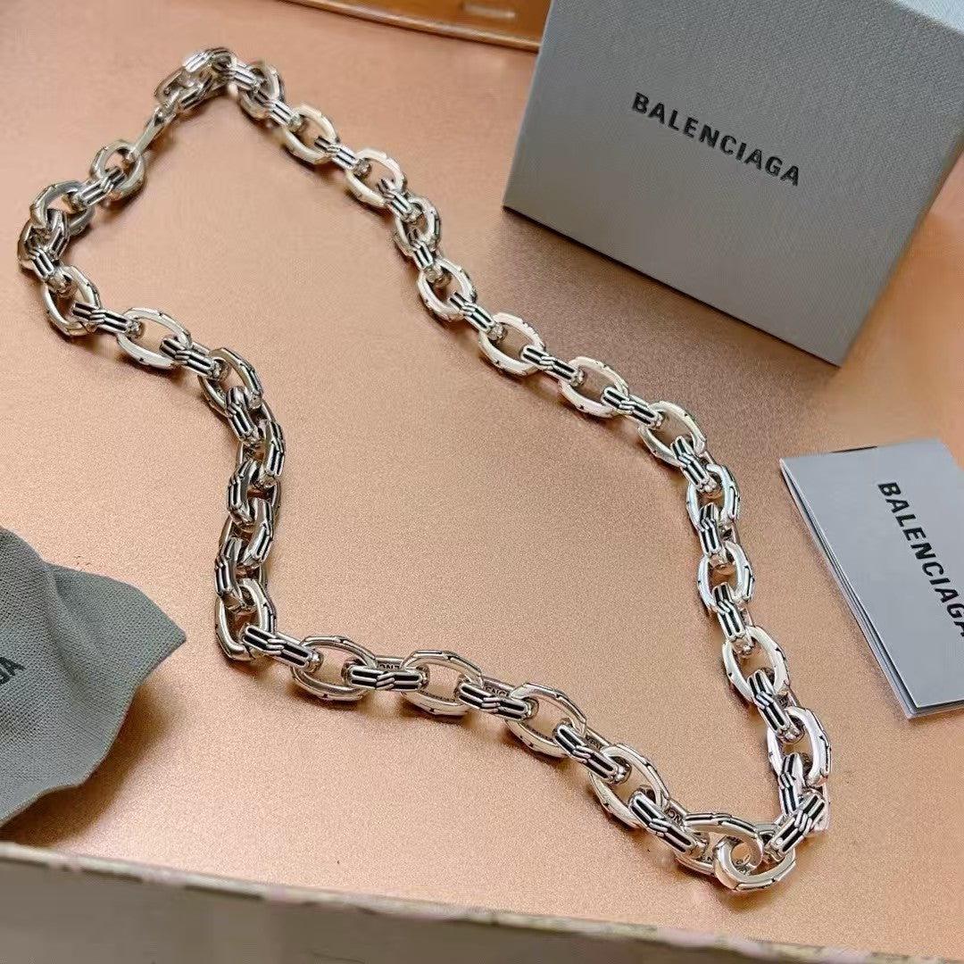 Vintage style necklace