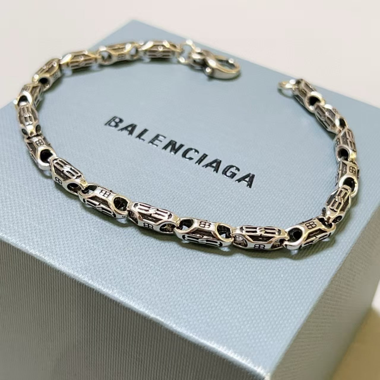 Simple Bracelet