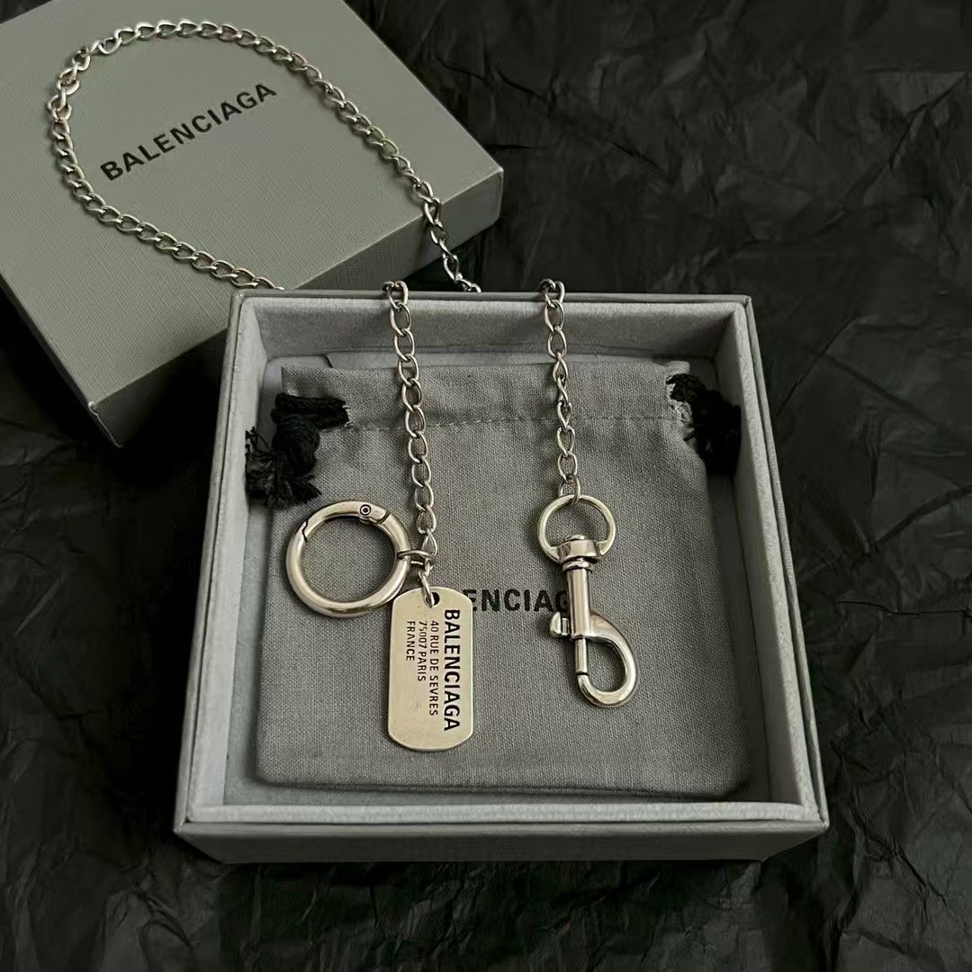 Necklace keychain (dual-use)