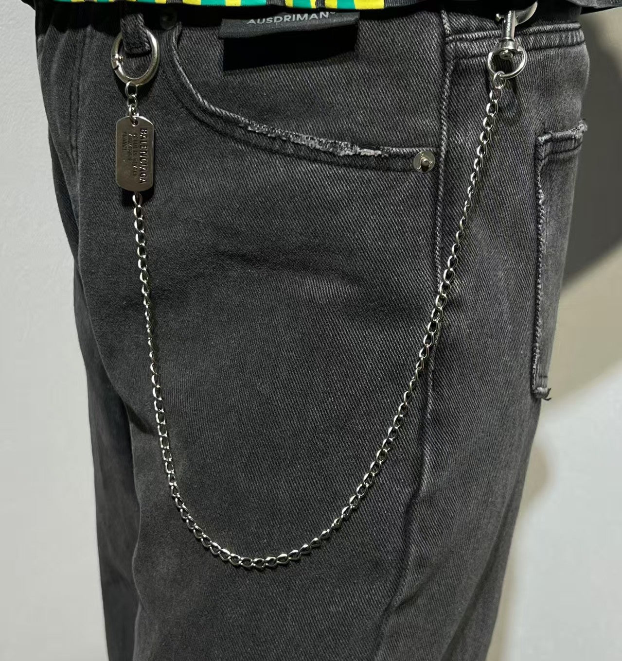 Necklace keychain (dual-use)