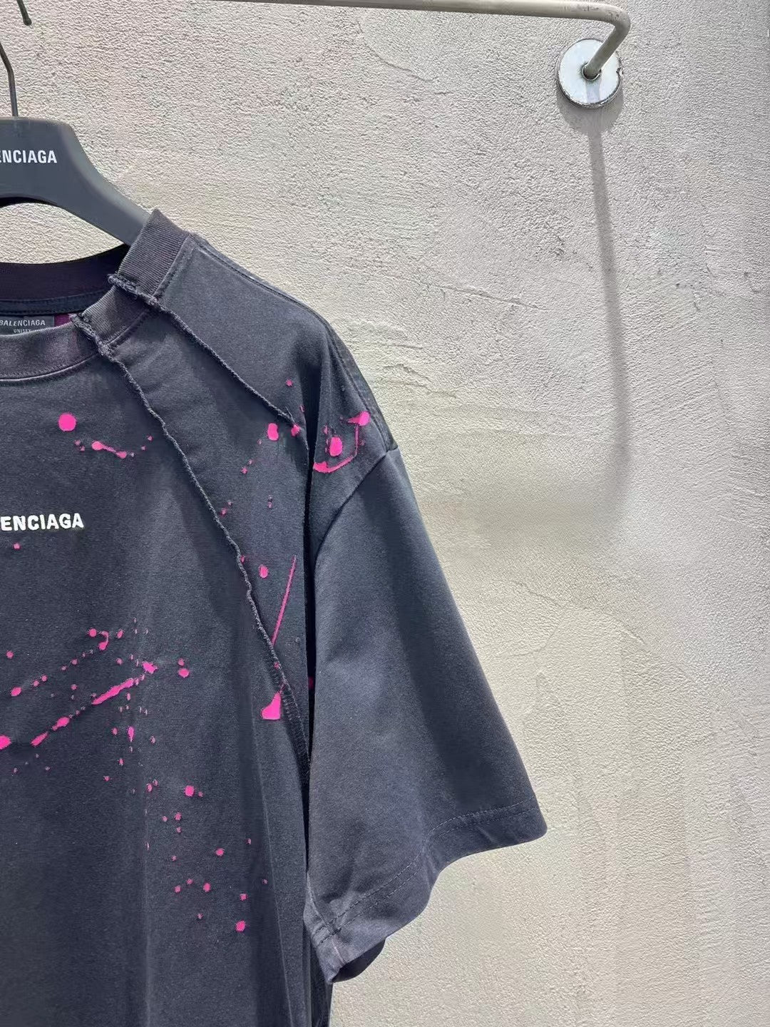 Embroidered patchwork short sleeved shirt