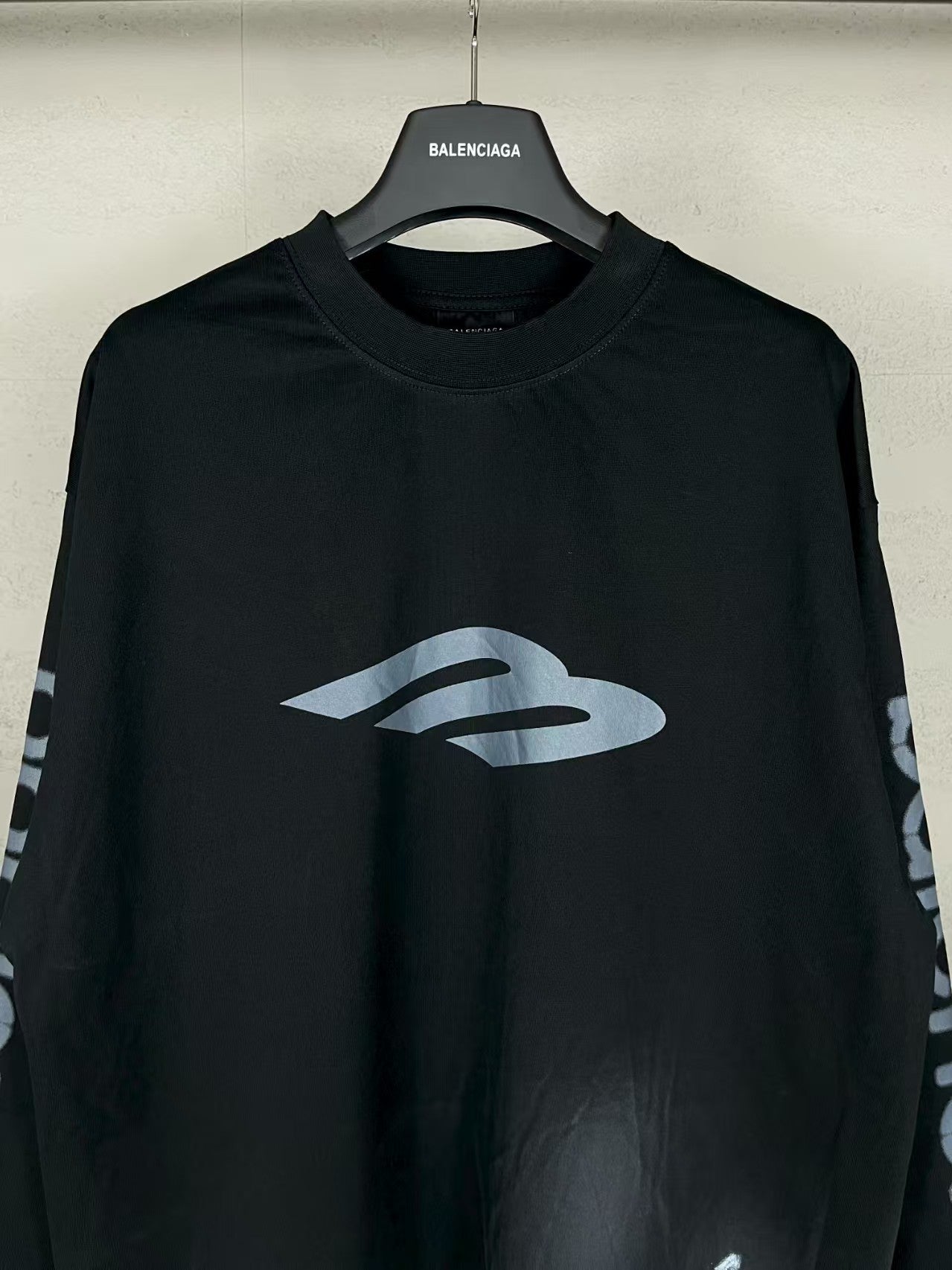 Classic printed T-shirt with letters