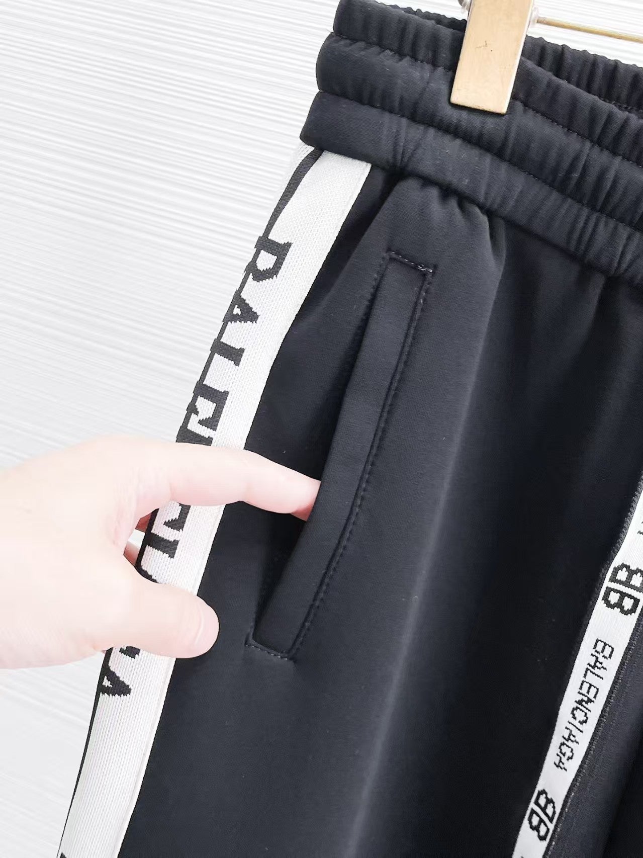 New casual pants!