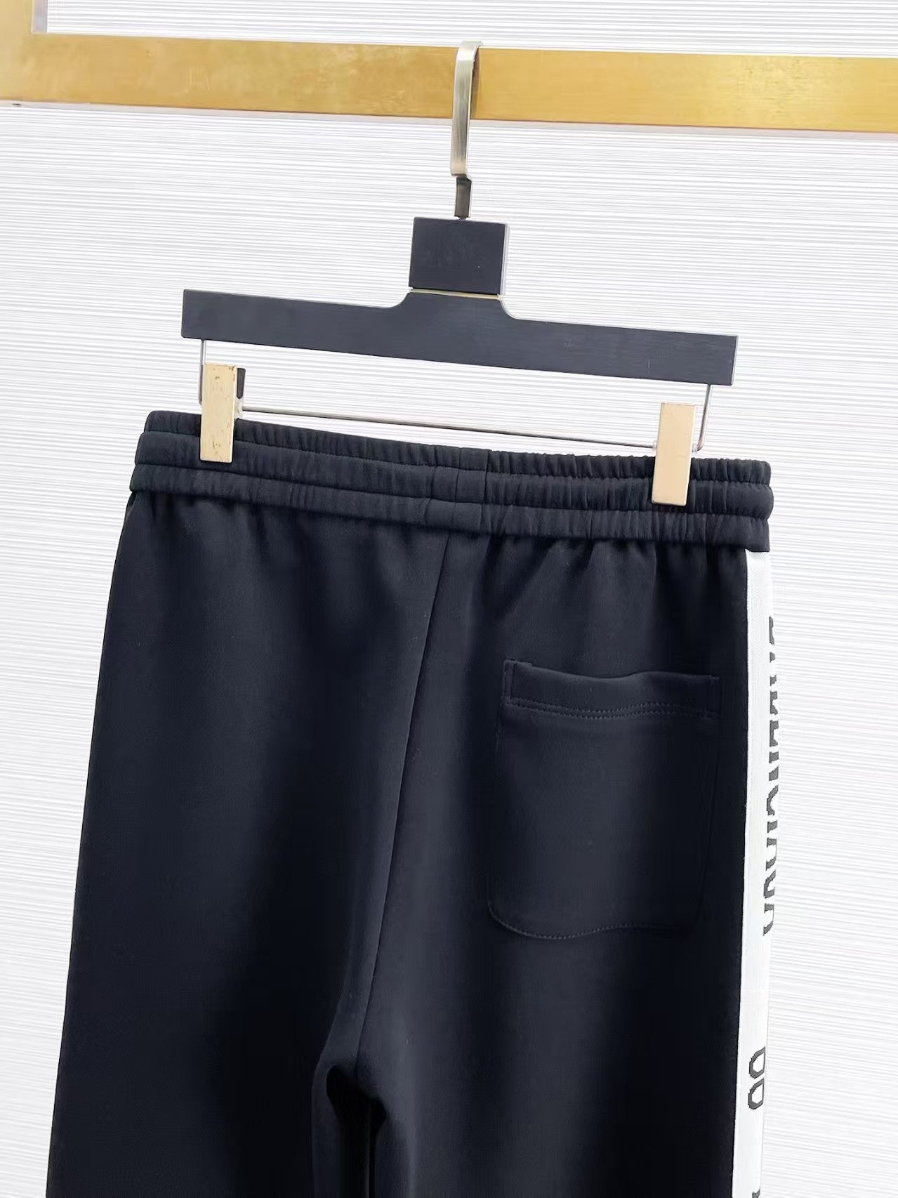 New casual pants!