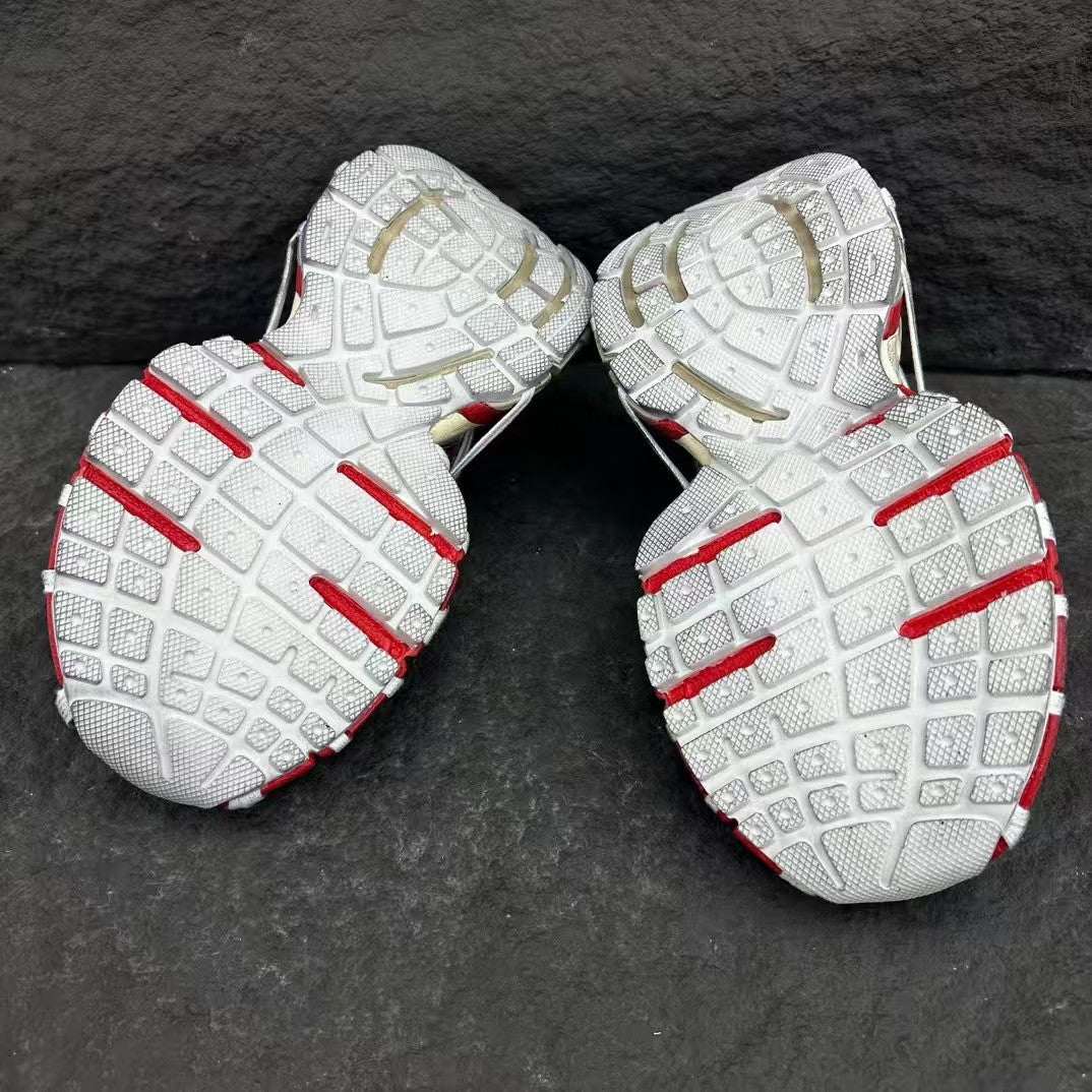 Men's and women's sports shoes