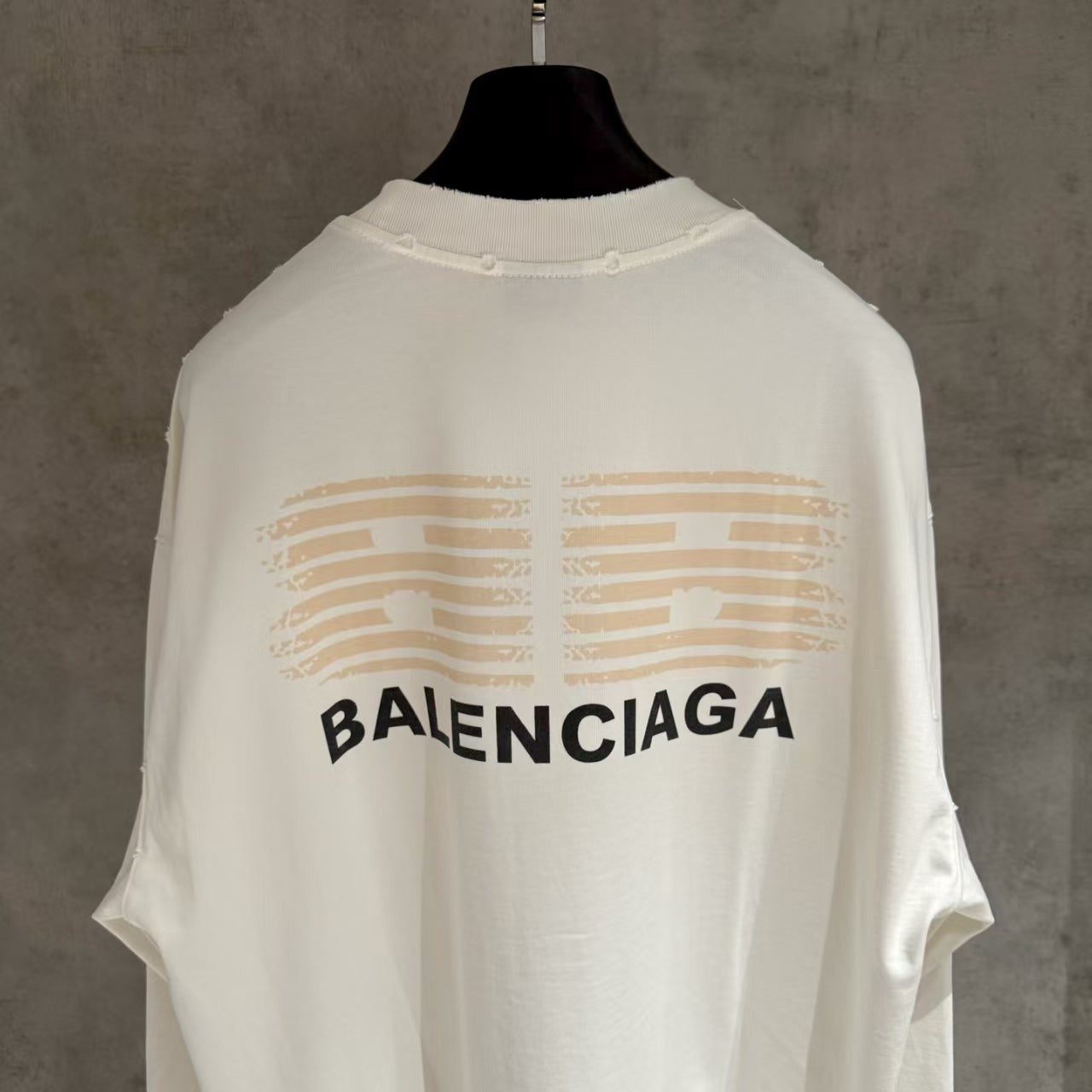 3D foam printed short sleeved T-shirt