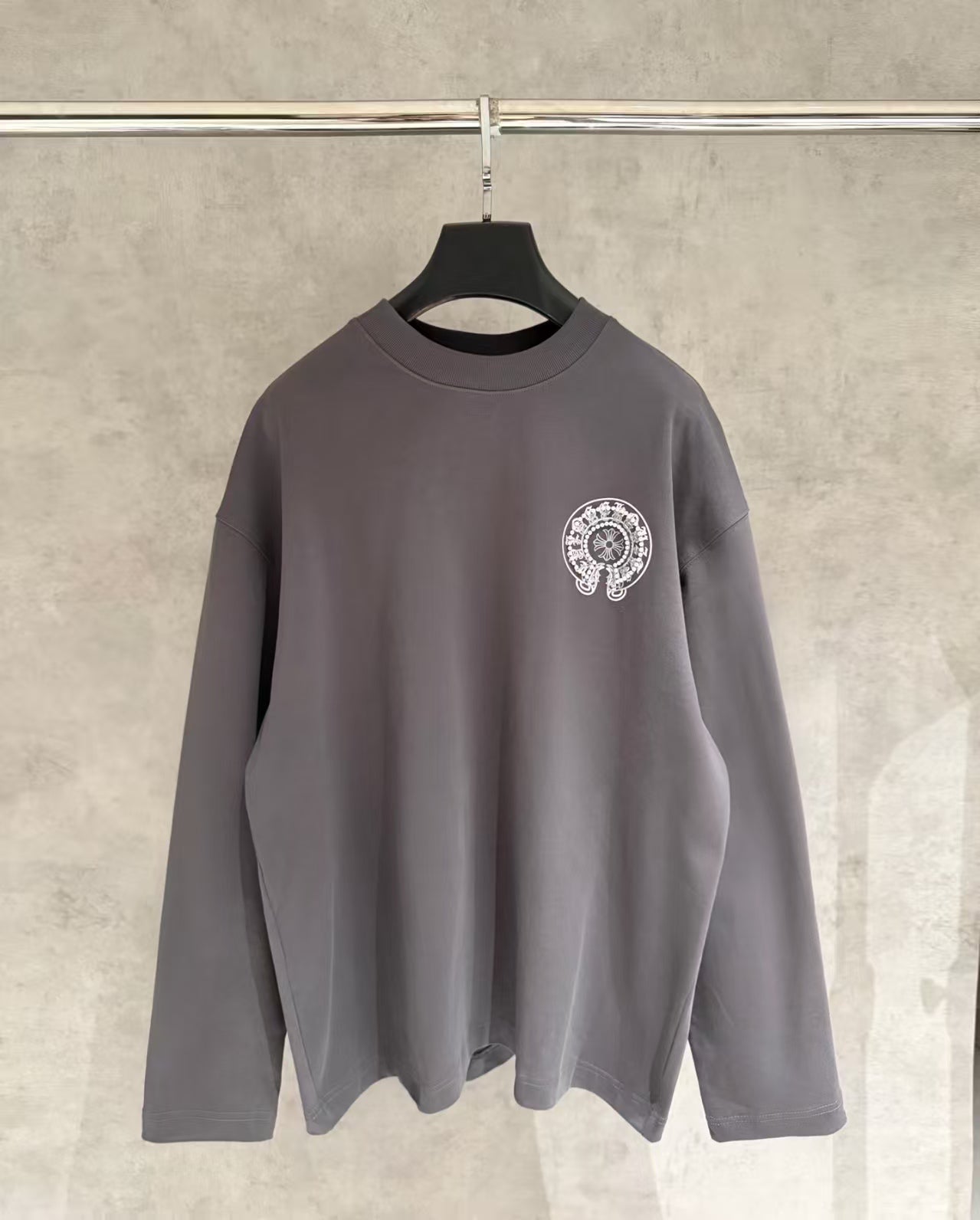 New long sleeved sweatshirt T-shirt