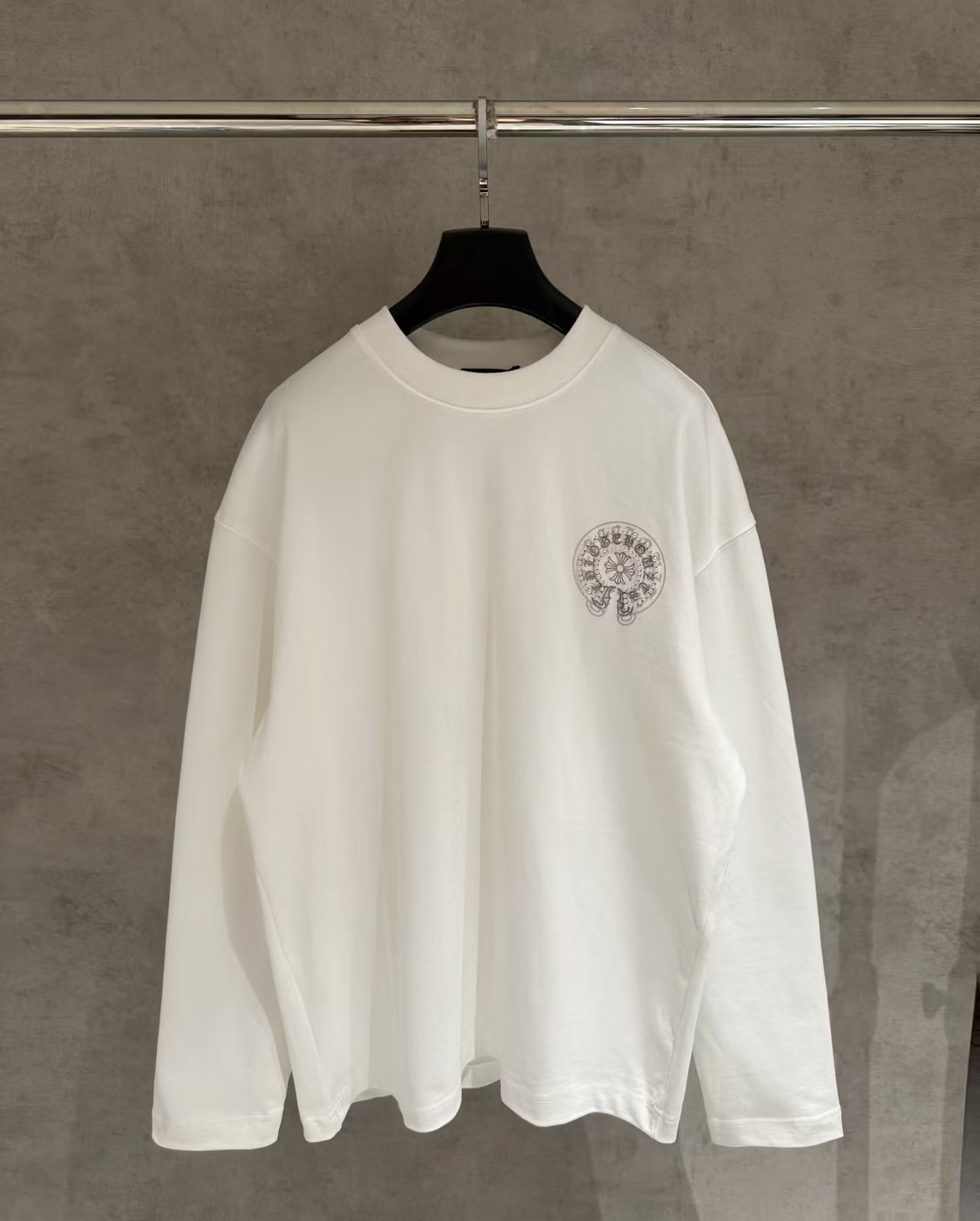 New long sleeved sweatshirt T-shirt
