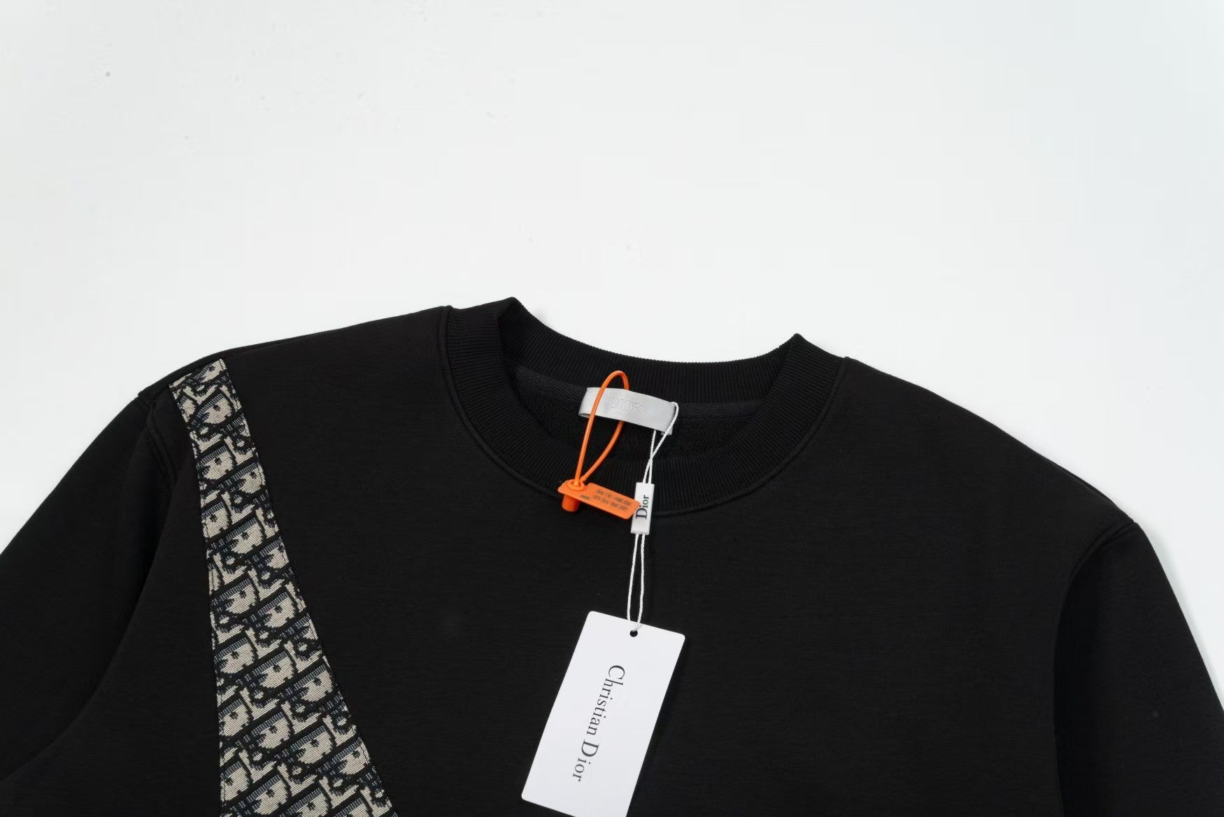New fabric wiped pocket hoodie