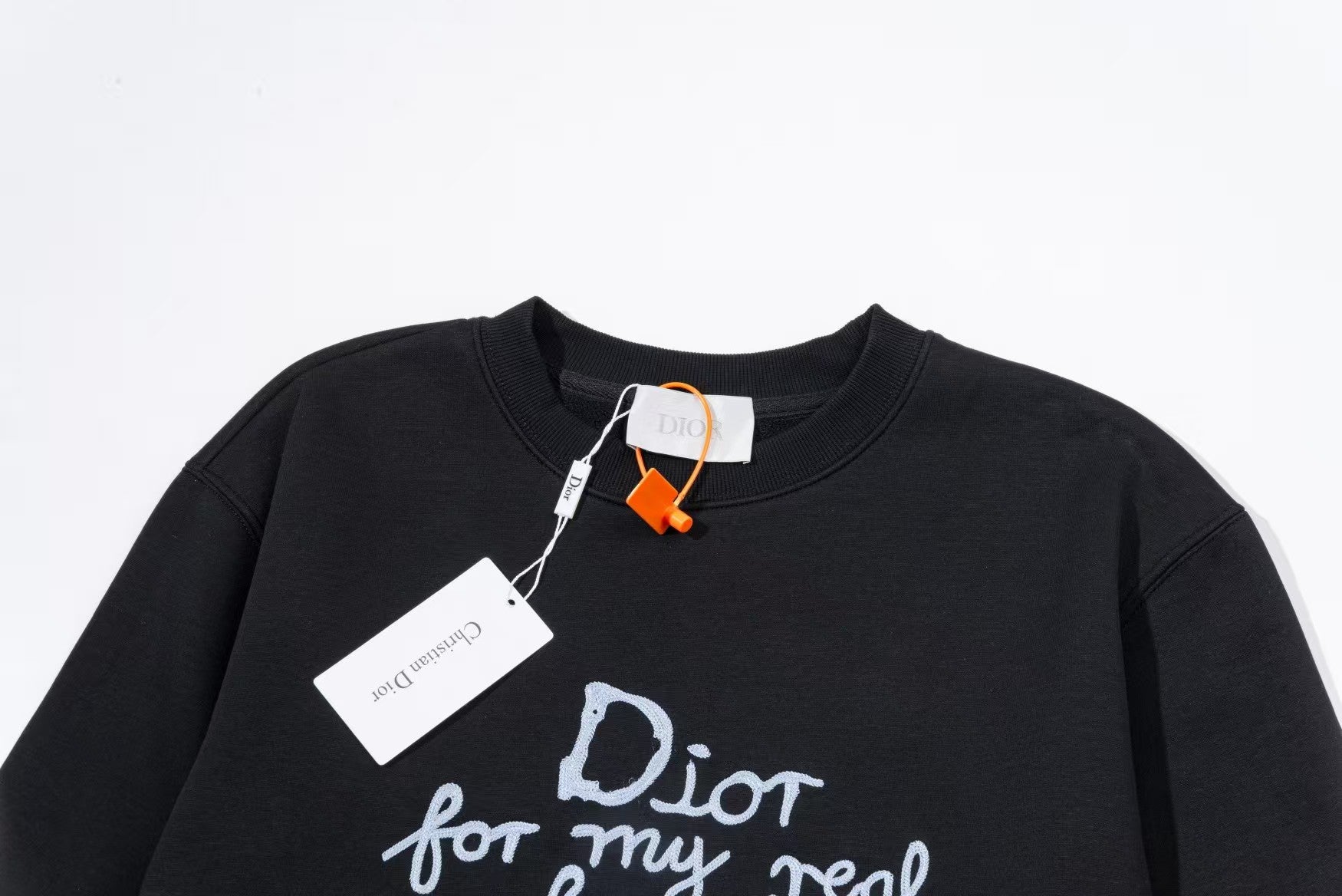 New embroidered round neck hoodie