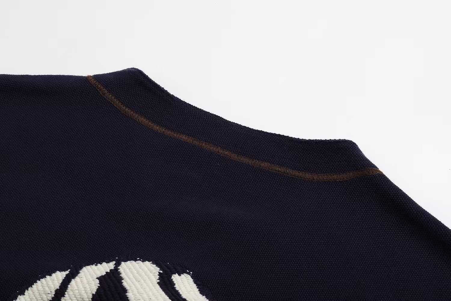 Knitted short baseball shirt