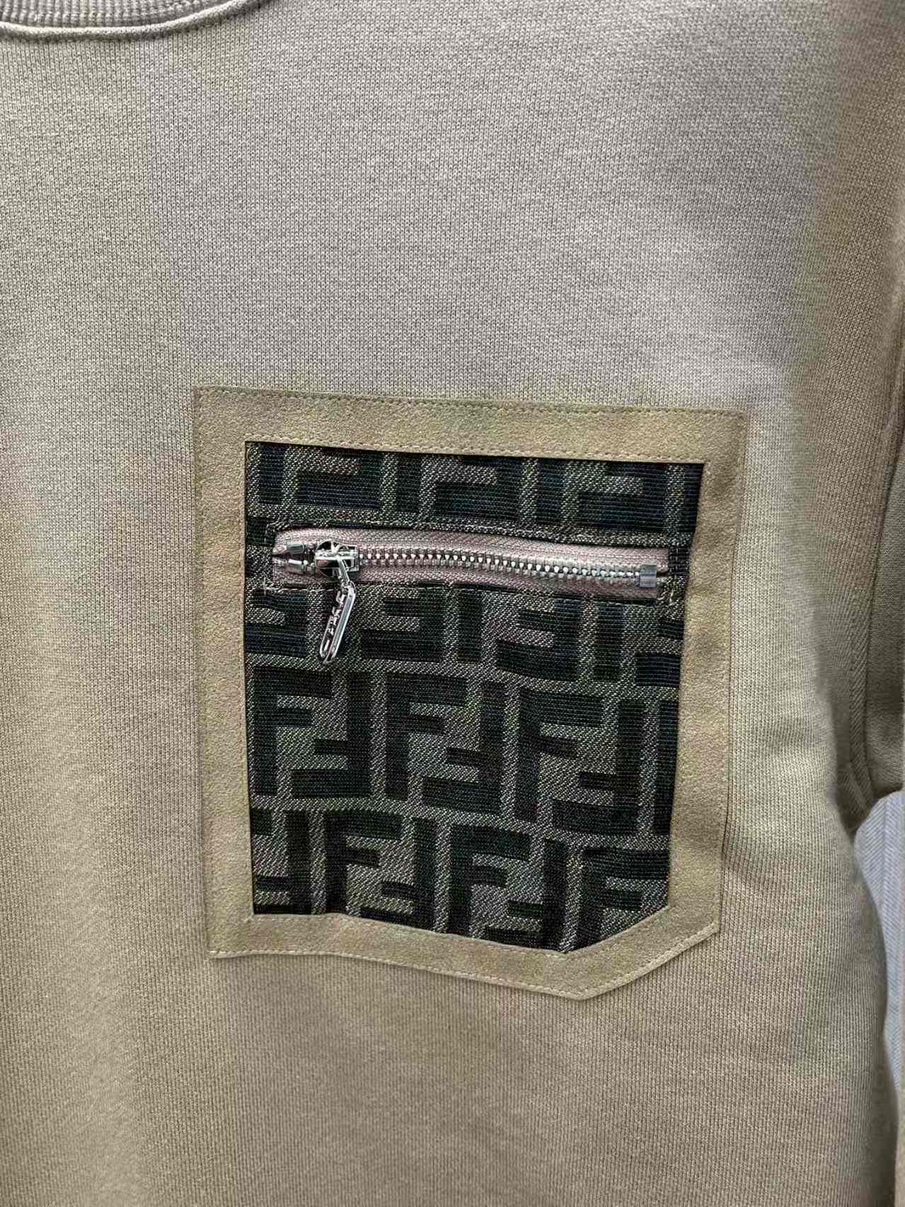 Letter printed round neck loose long sleeved sweatshirt