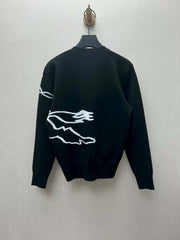 Casual long sleeved knitted sweater
