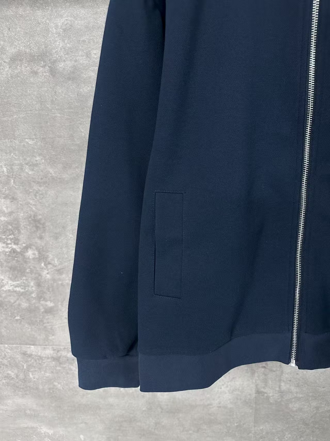 Embroidered stand up collar zipper sweatshirt jacket