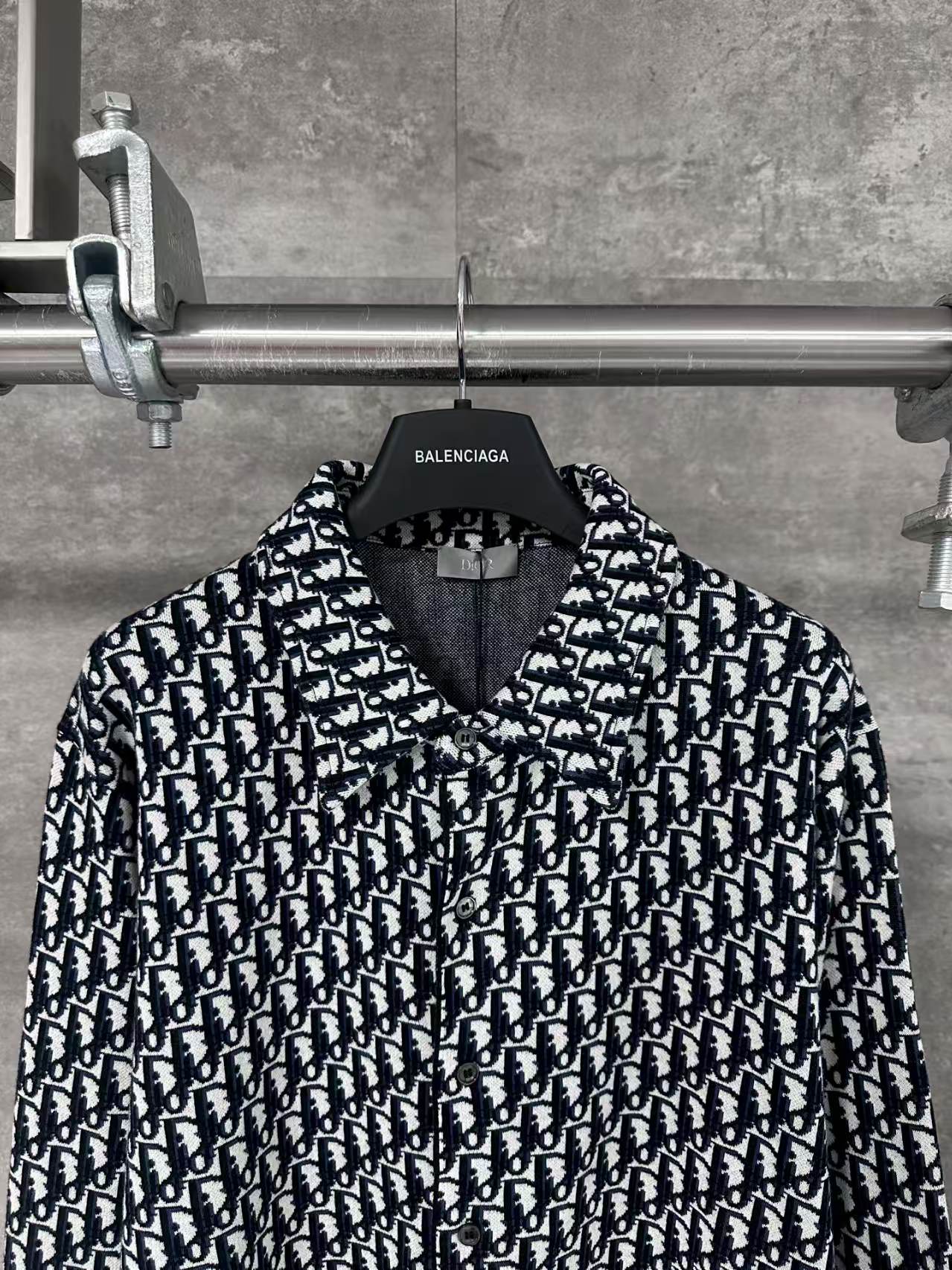 Vintage printed knitted shirt