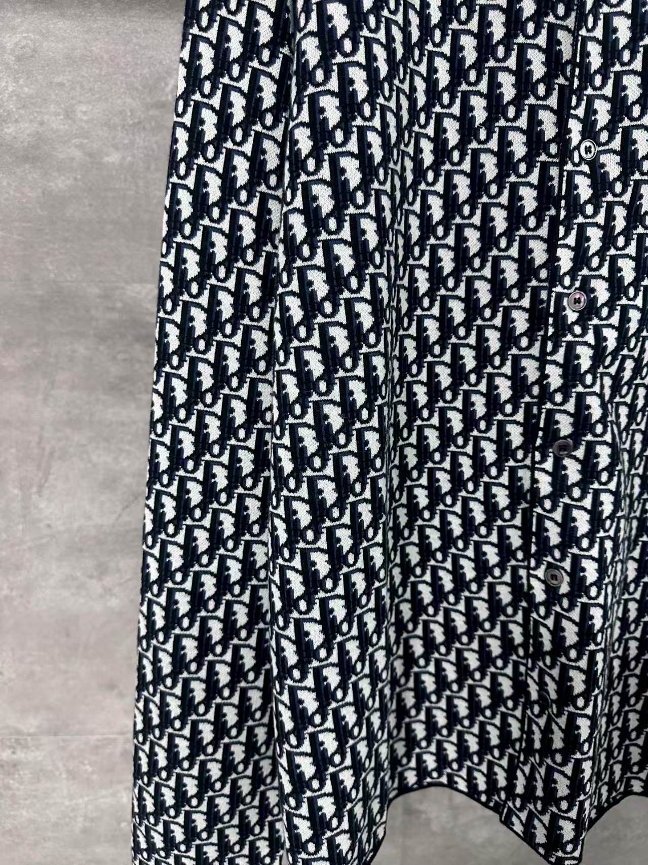 Vintage printed knitted shirt