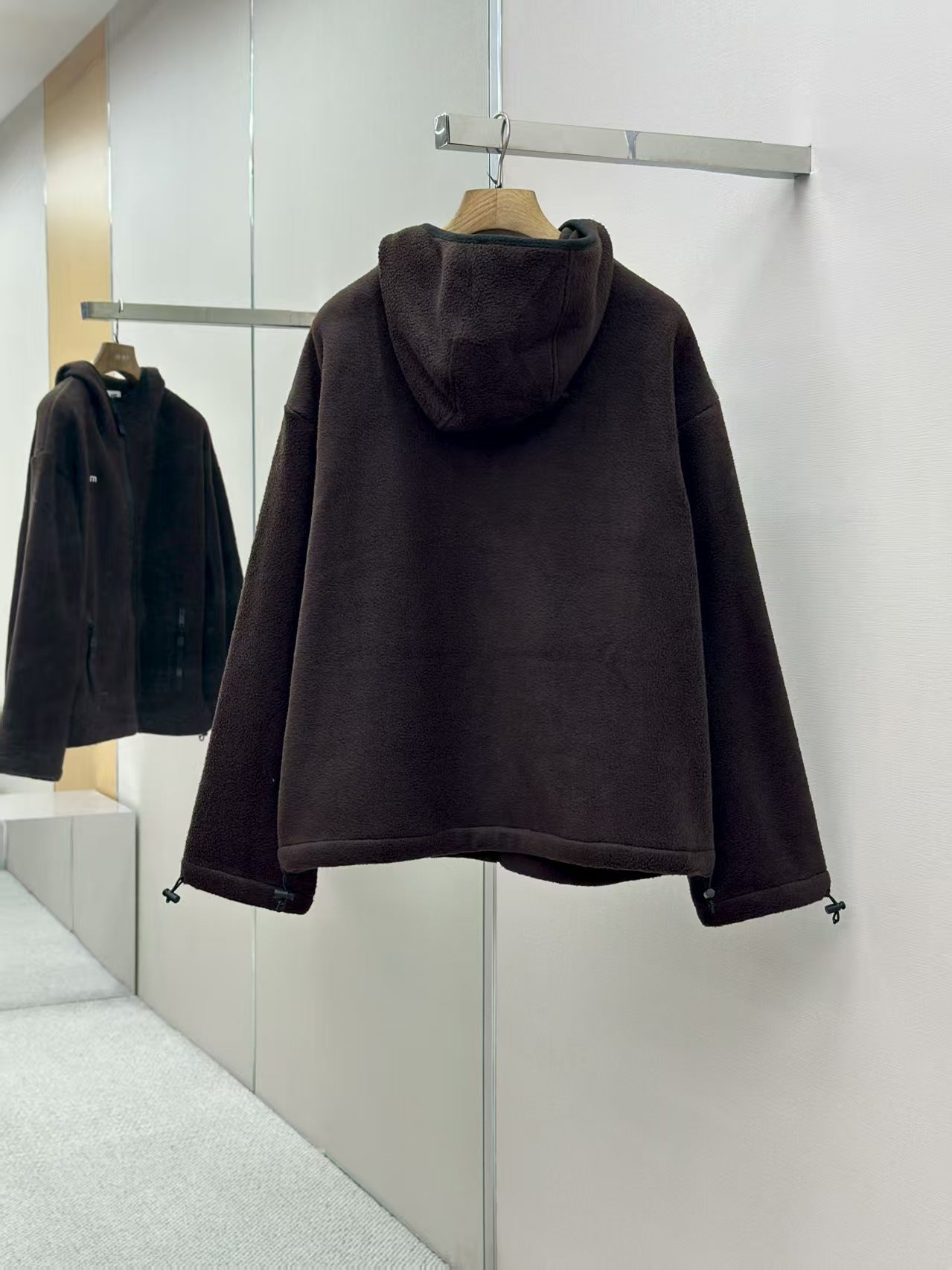 New hooded jacket
