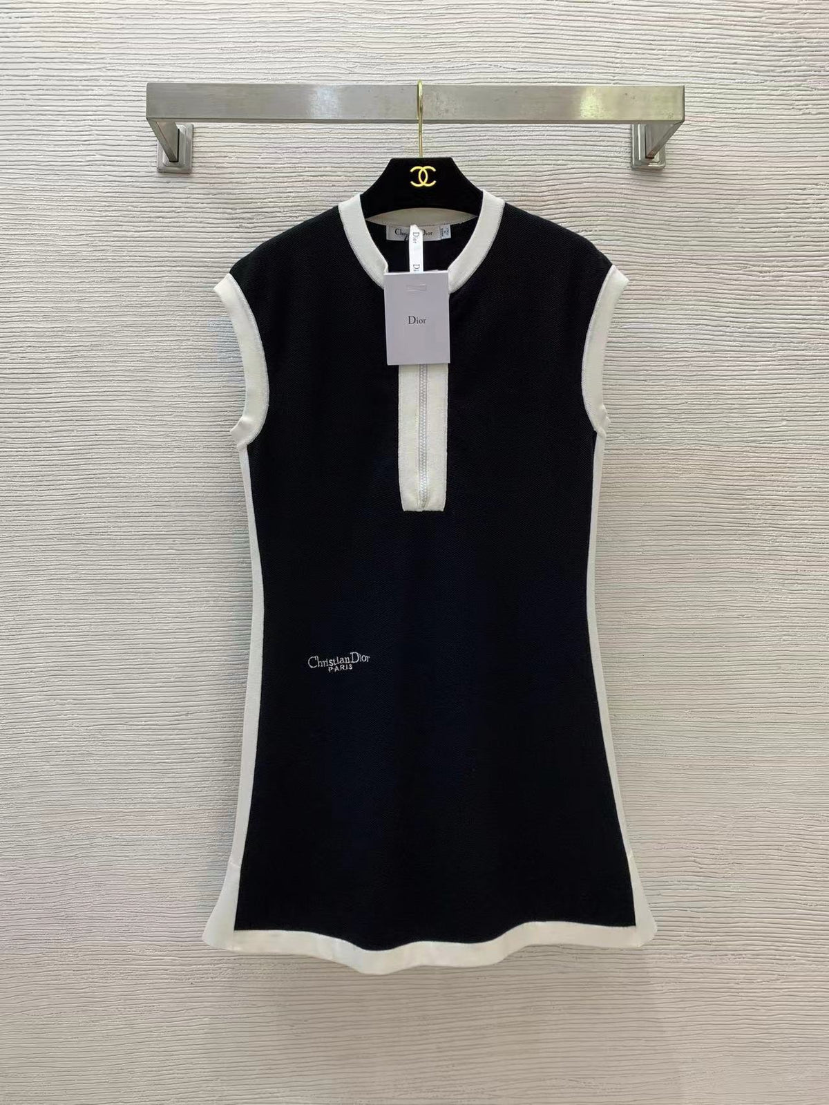 Embroidered zipper sleeveless vest dress