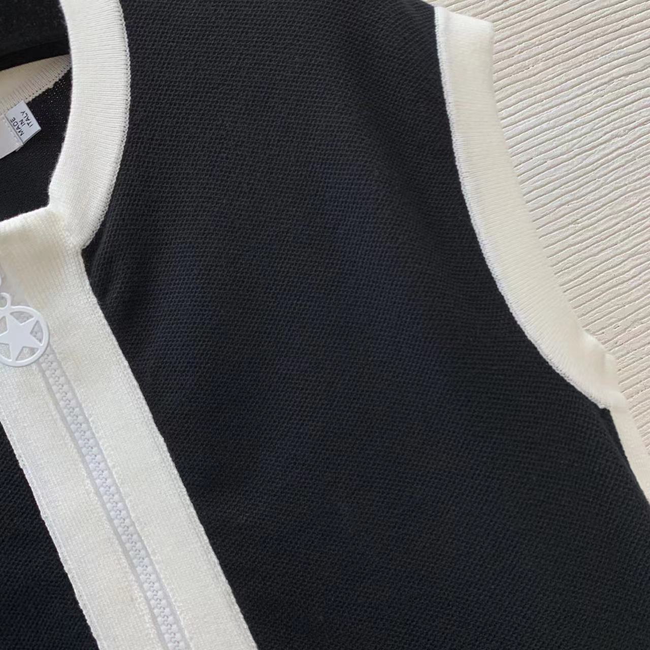 Embroidered zipper sleeveless vest dress