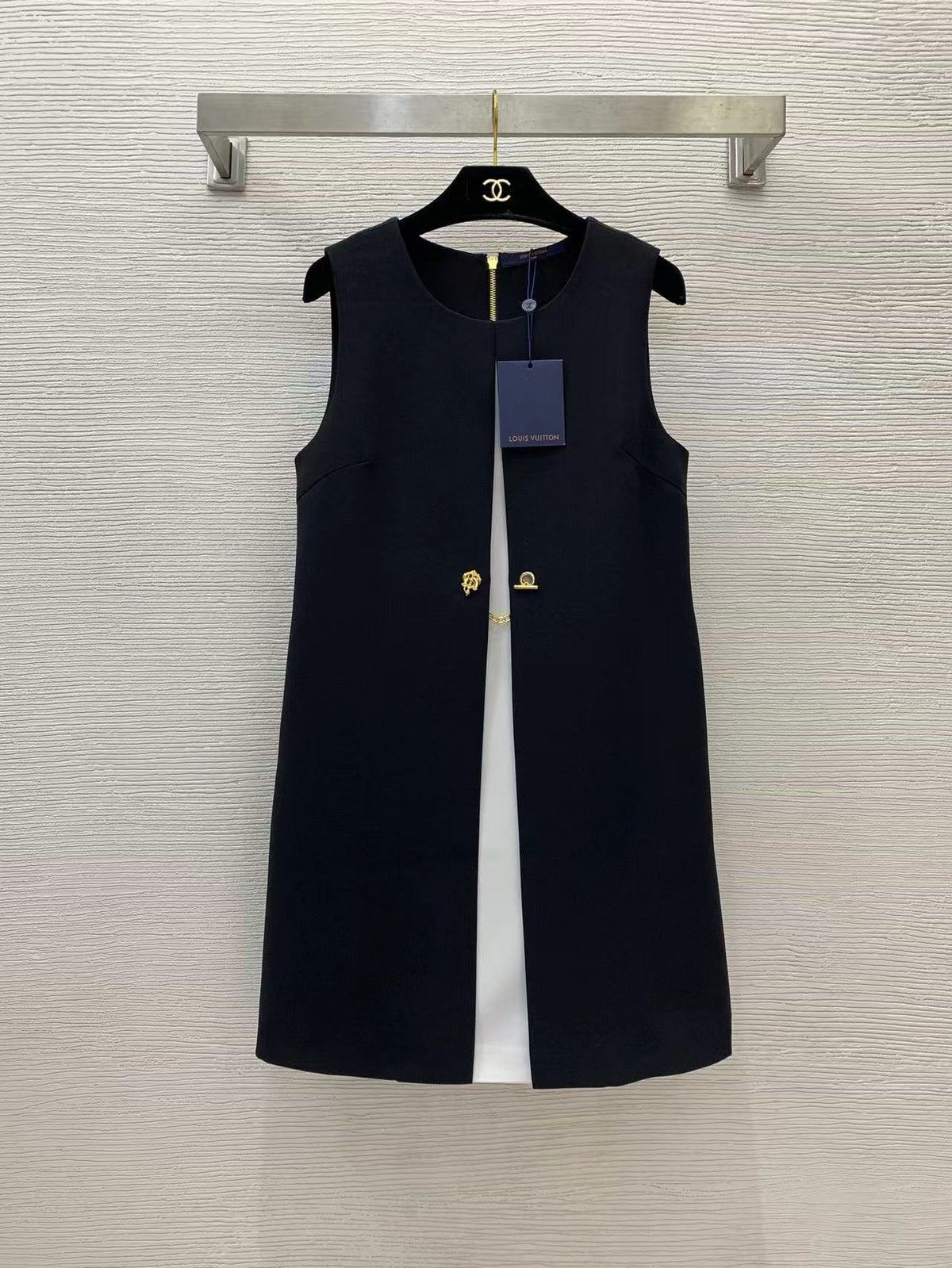 Chain buckle sleeveless vest dress