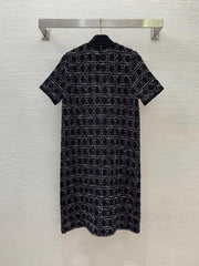 Round neck short sleeved knitted dress