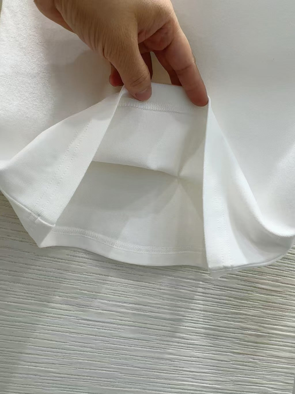 Classic round neck shirt