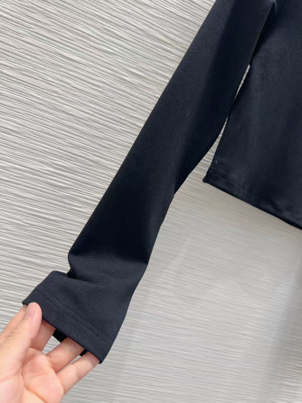 Classic round neck shirt