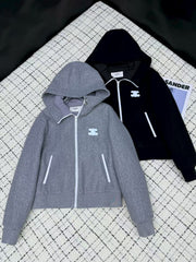 New hooded jacket for early autumn