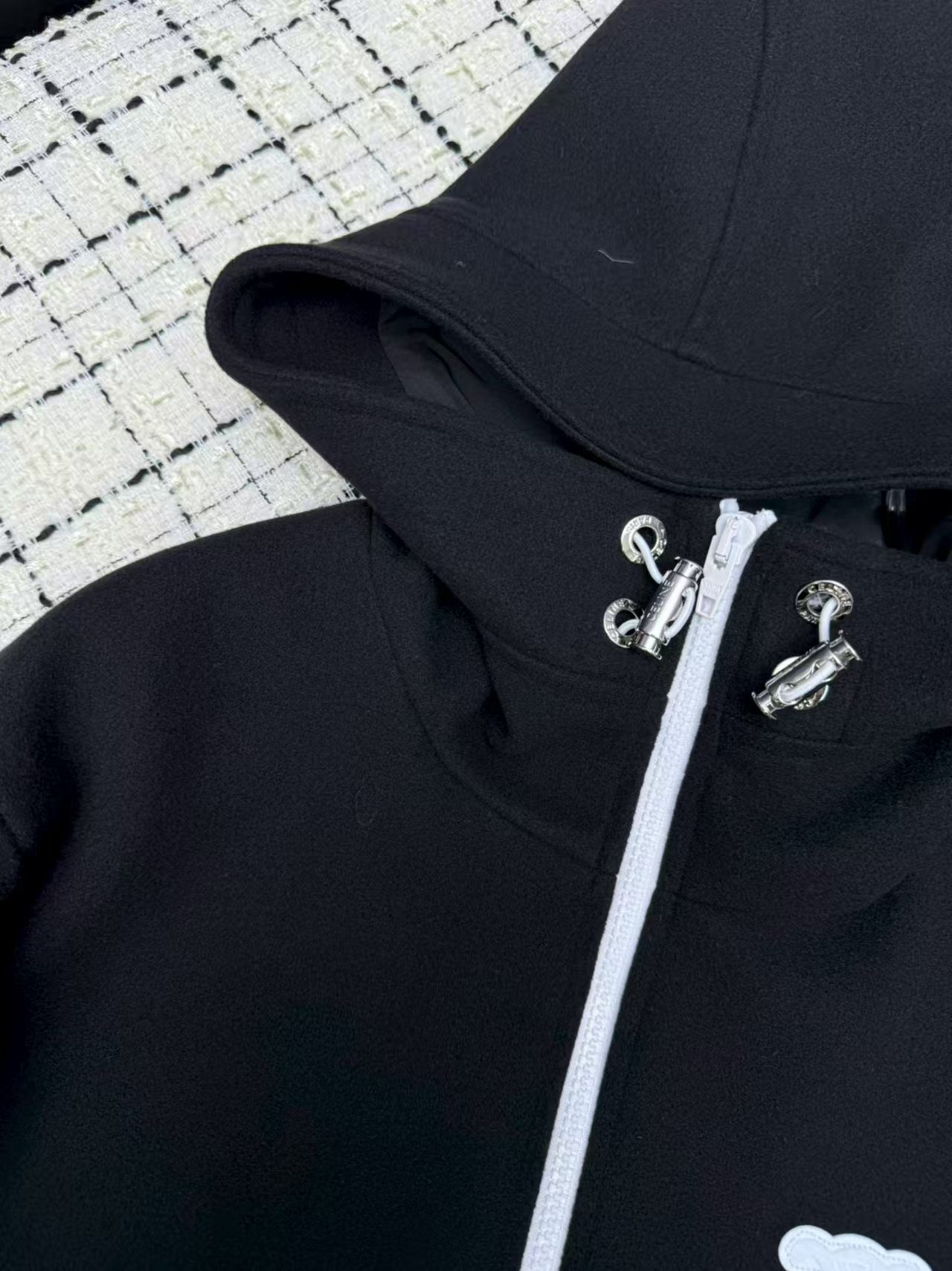 New hooded jacket for early autumn