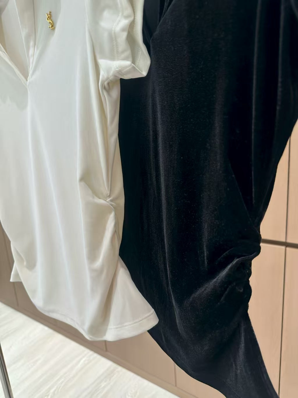 Early Autumn New Style Embroidered T-shirt