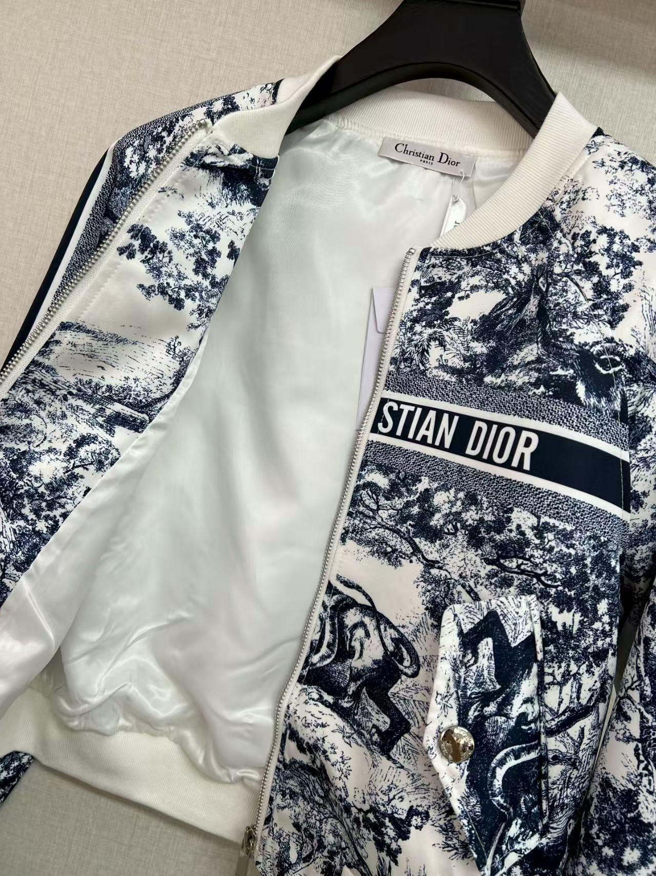 New autumn and winter baseball jacket