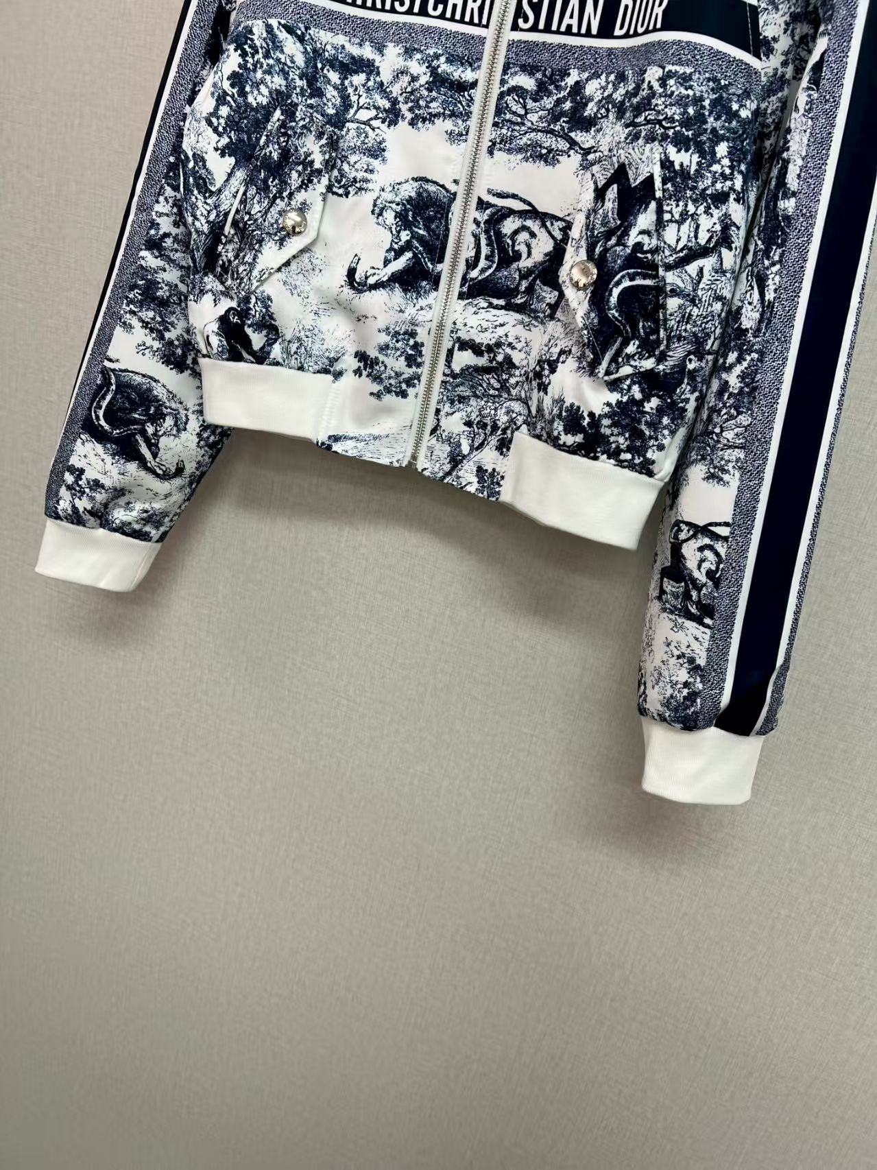New autumn and winter baseball jacket